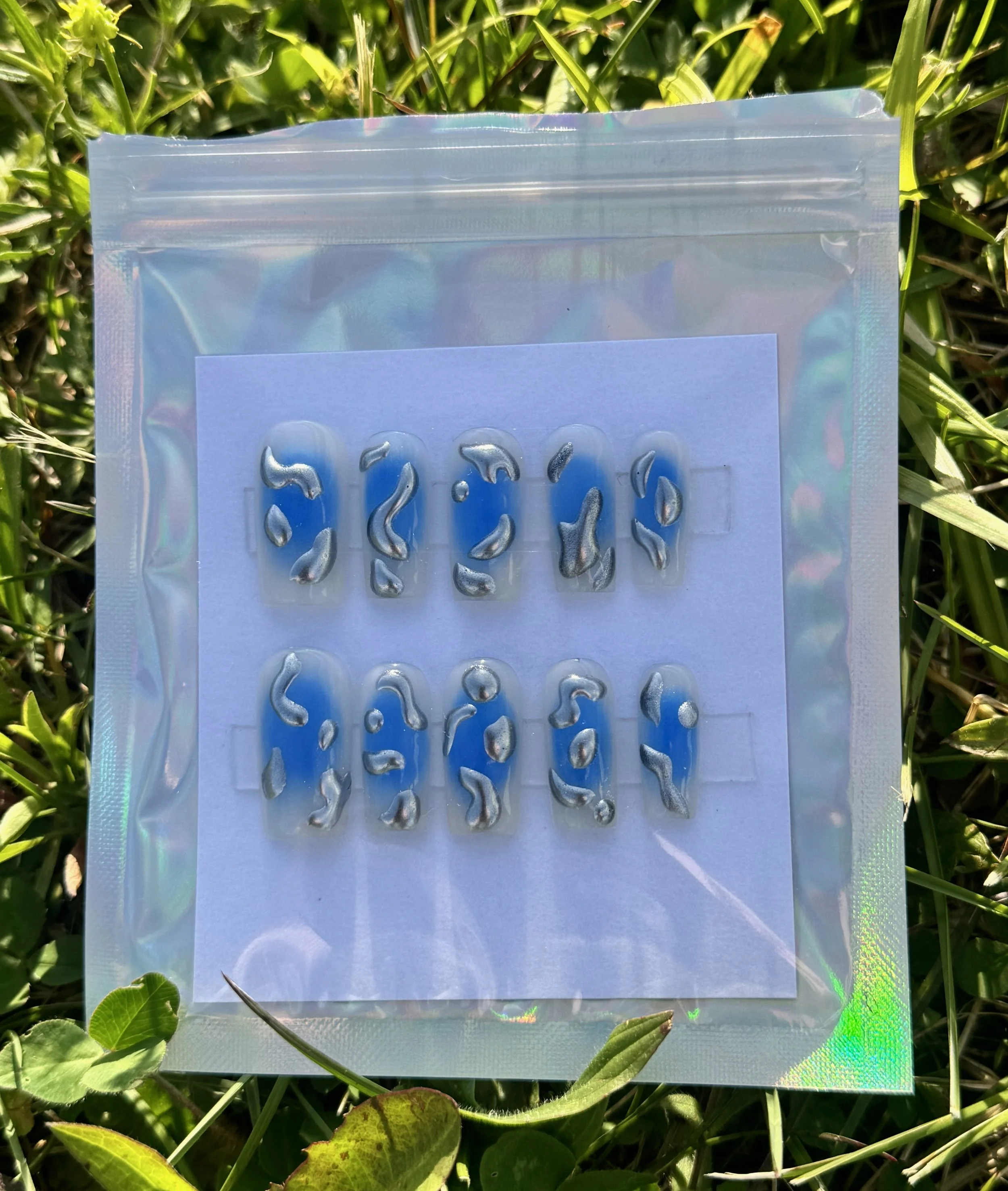 BLUE AURA small