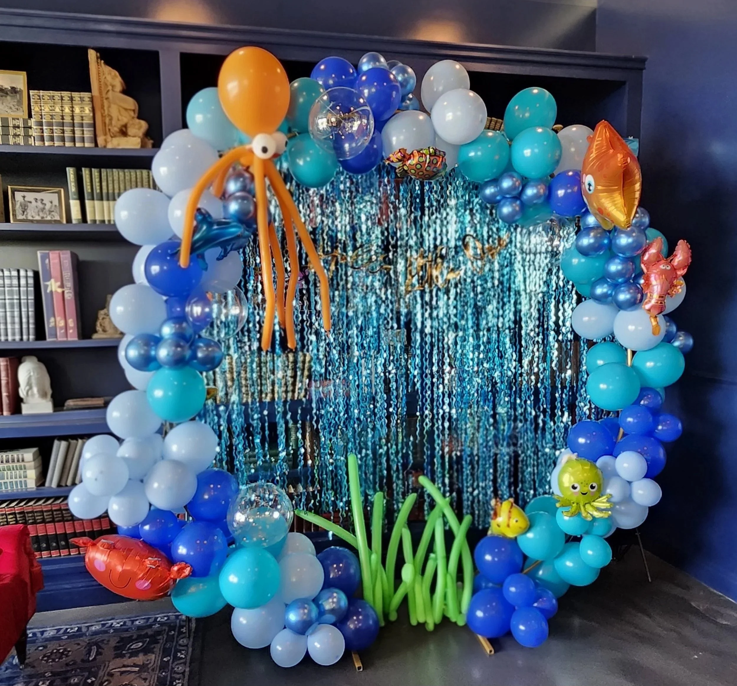 Signature Balloon & Backdrop Package