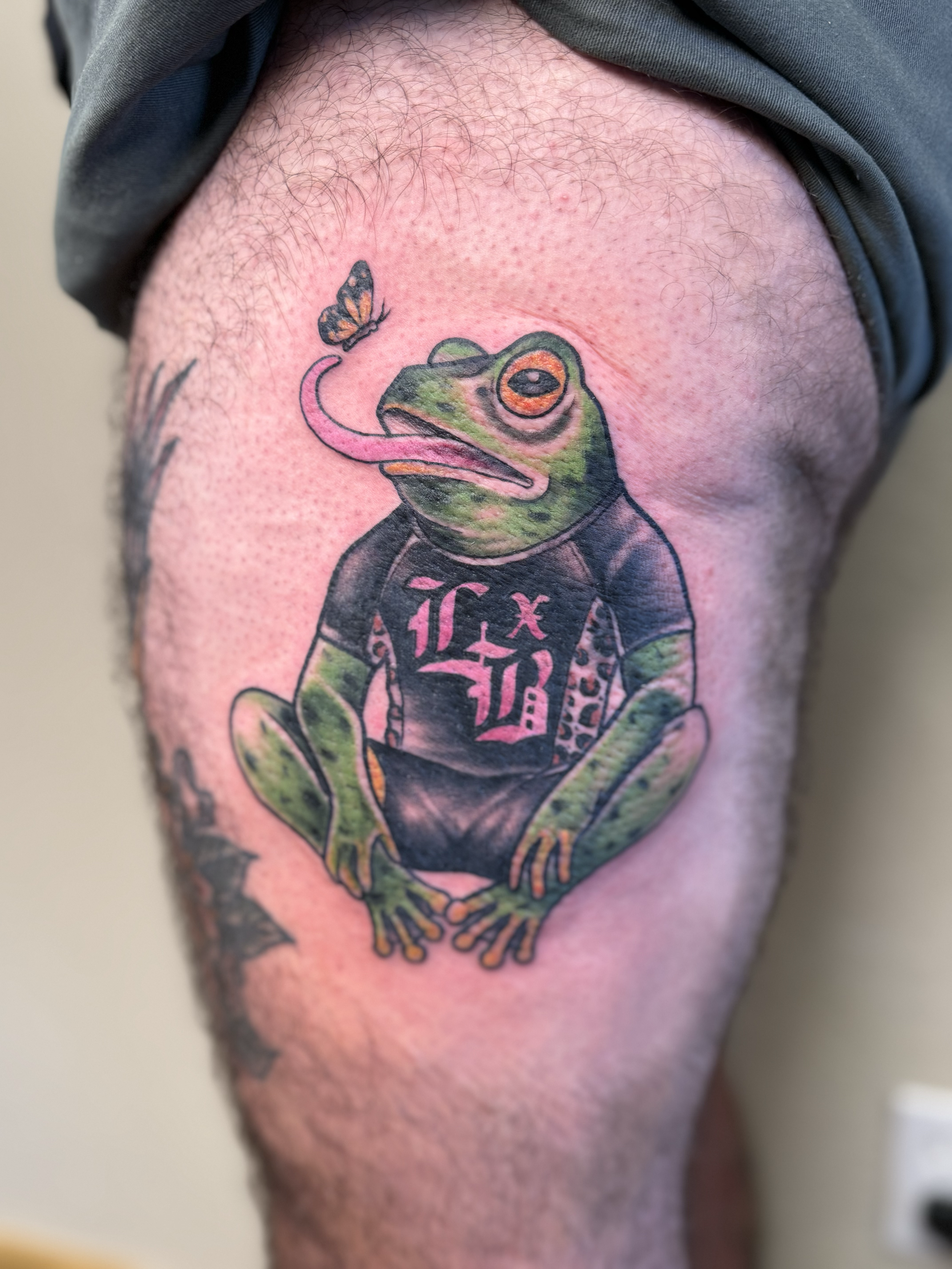 Color frog Jiu Jitsu on thigh, Lago Vista TX 