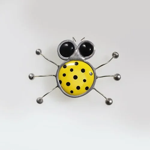6_legged_lady_bug_opaque_yellow.jpg