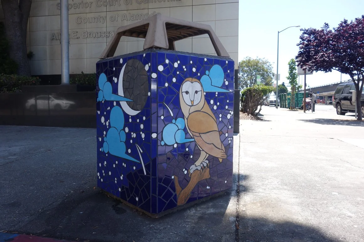 Old-Town-Oakland-Trash-Can-DSC08281.jpg