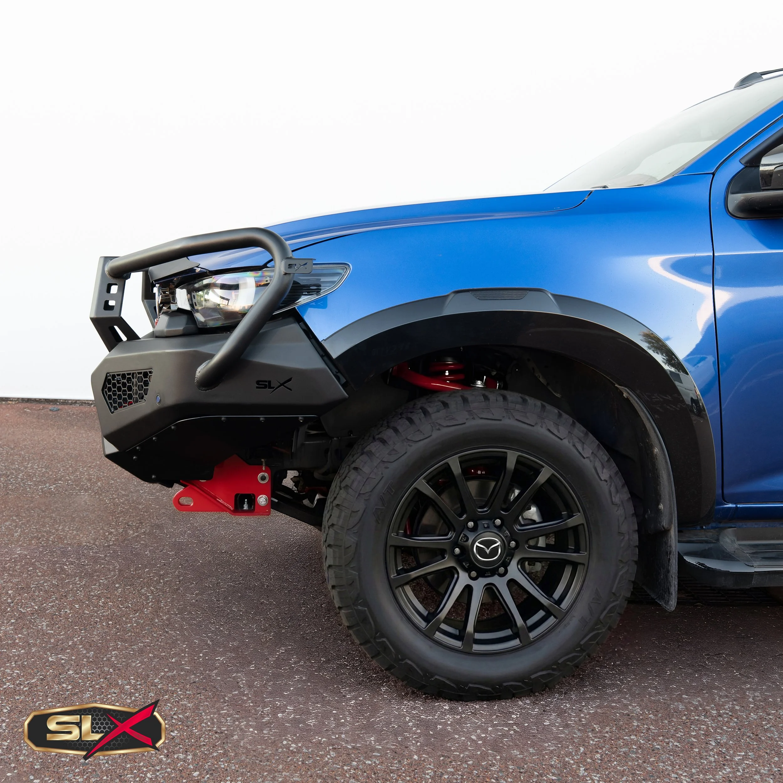 slx-bullbar-mazda-bt50-close-up-detail.jpg