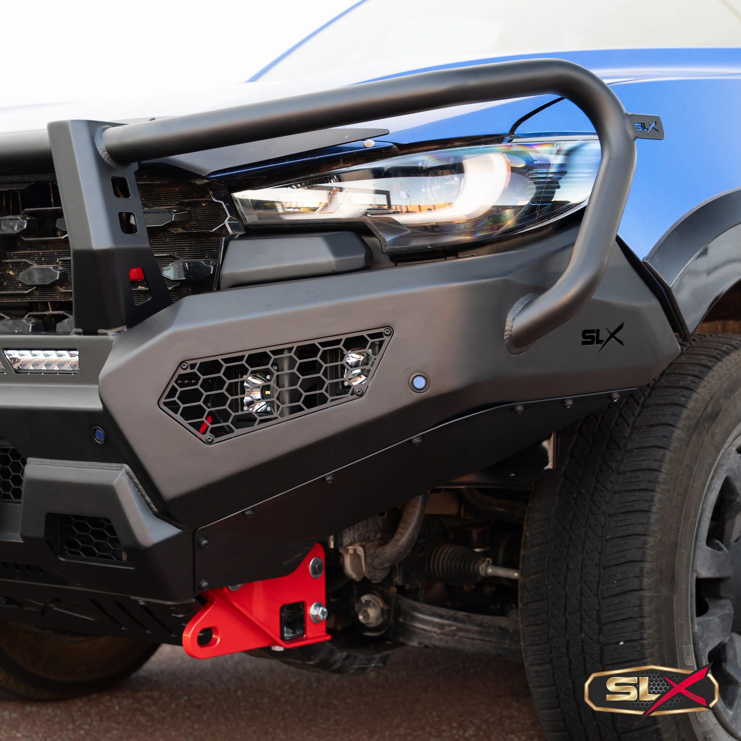 SLX RECON BULLBAR BT50 2025 ON RECOVERY POINT.jpg