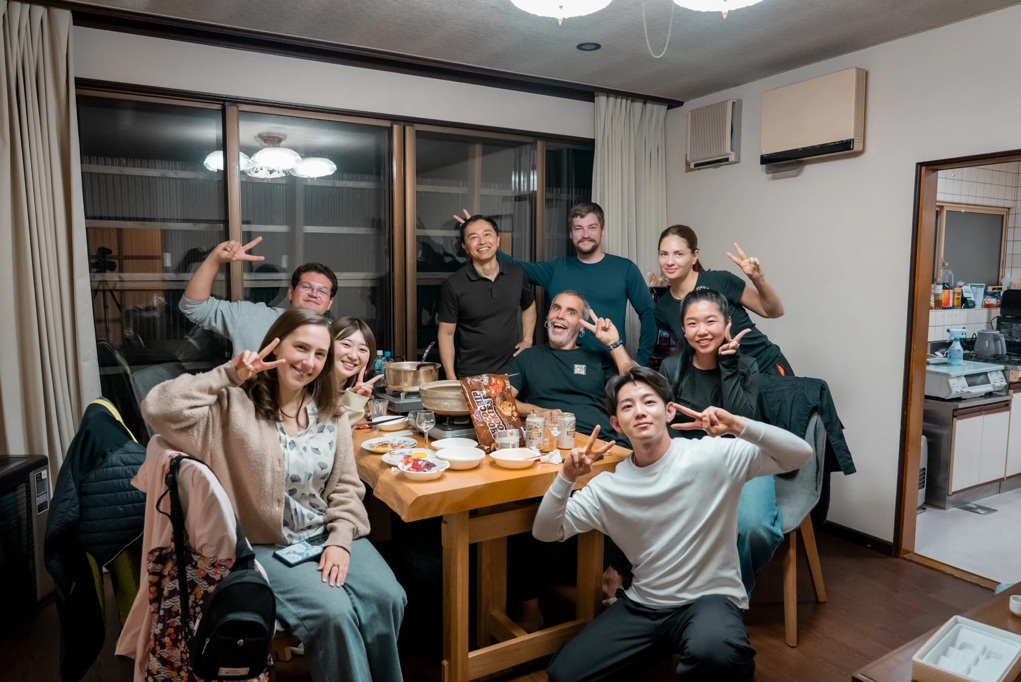 Our online Japanese lessons focus on real-life communication and practical conversation. Learn natural Japanese with friendly teachers in engaging one-on-one or group lessons.