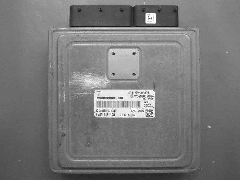 ecu-porsche-7p5906033-5wp46581.jpg