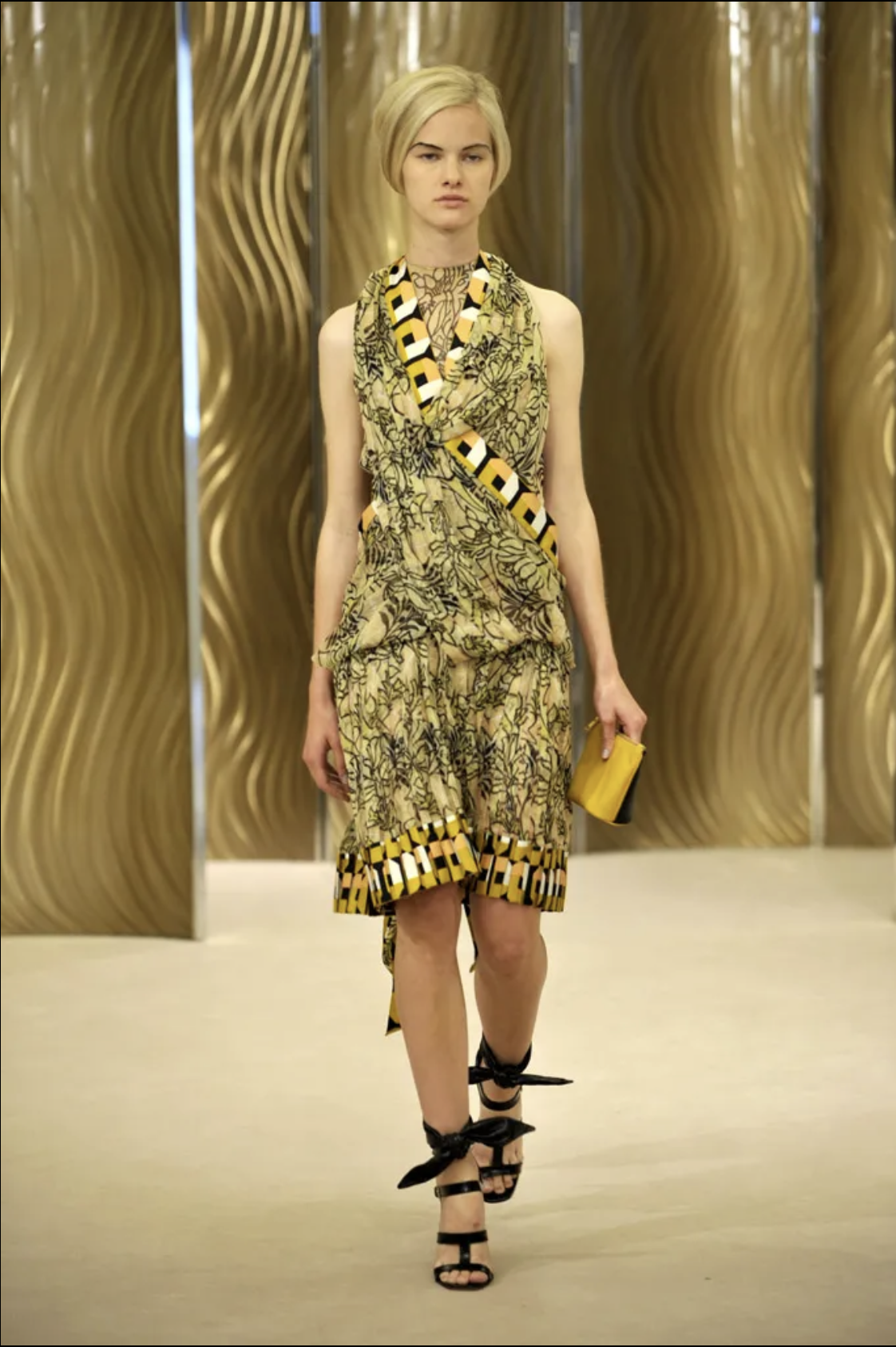 Prada Resort 2010 -Closed