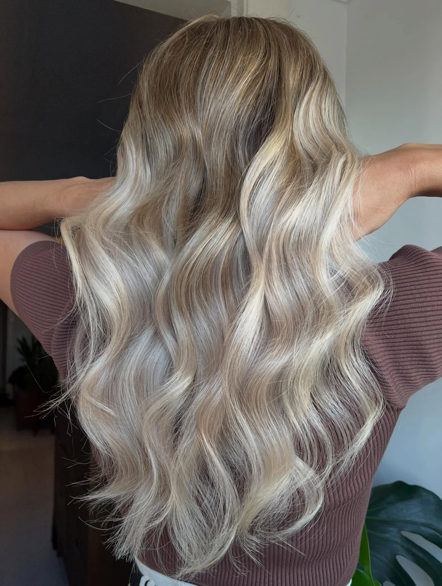 Another of this pretty mini maintenance. 🤎 Also swipe through to see how lighting changes everything! 🙈 This is why I try to find that good true to shade lighting! 🩷