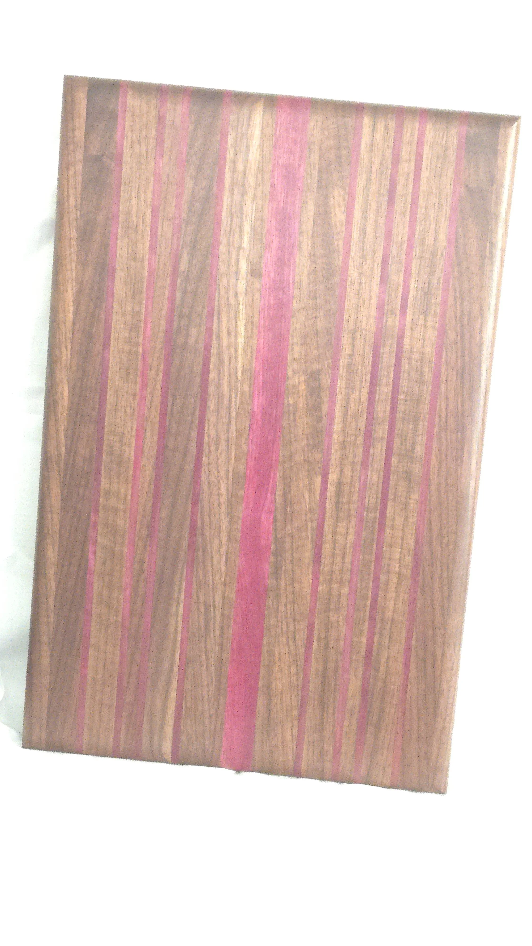 Strip pattern cutting board