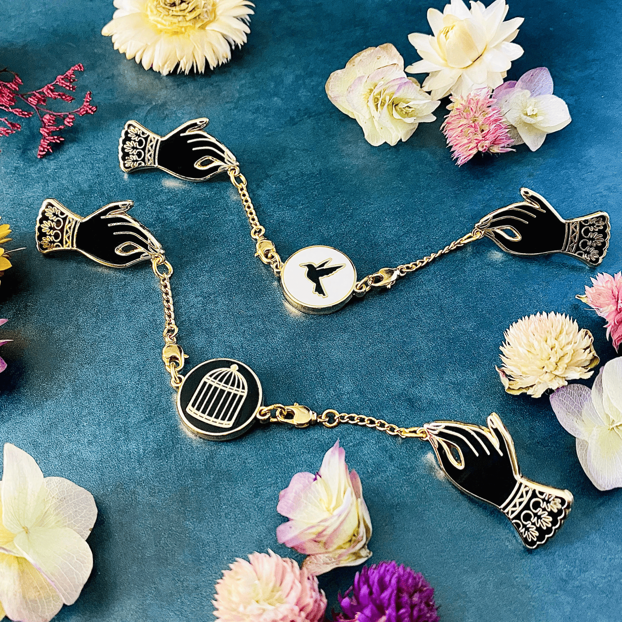 Mourning Hands Thaumatrope Pin Set
