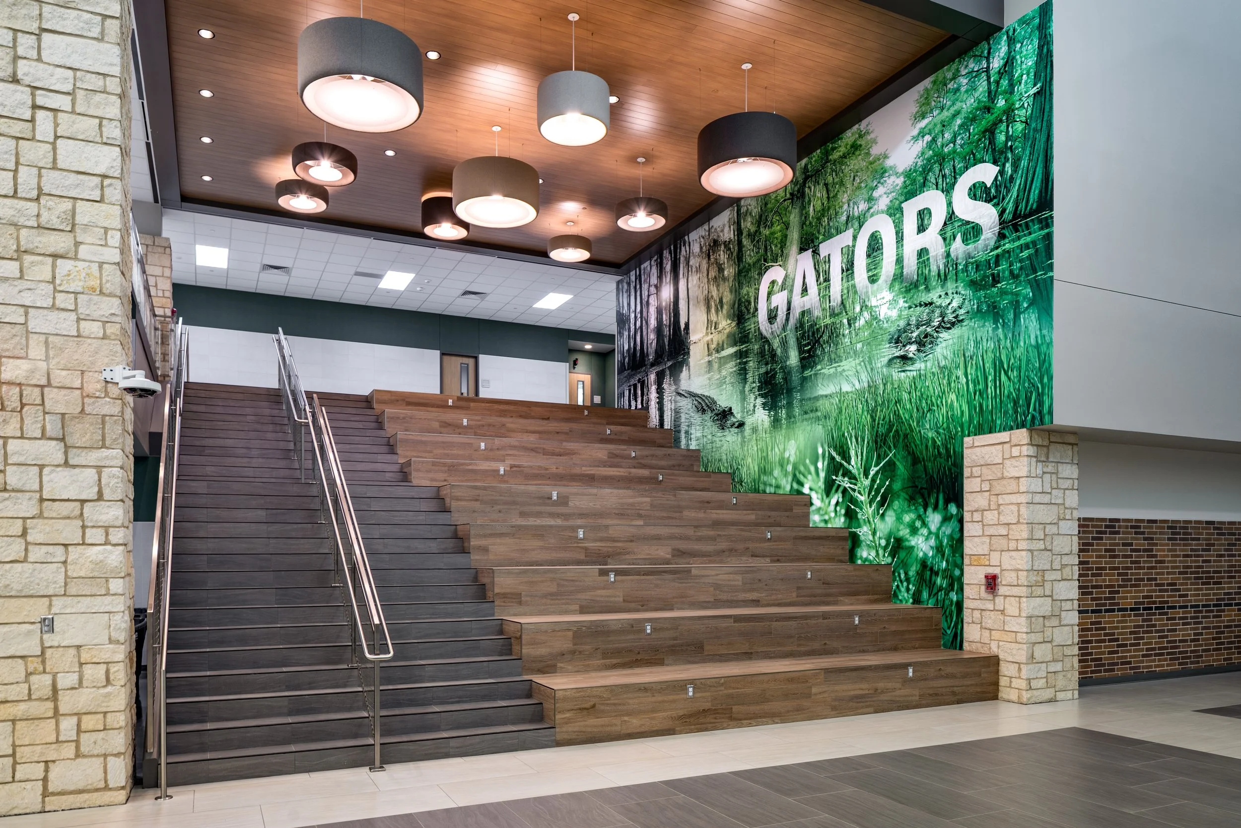 Tomas High School (7).jpg