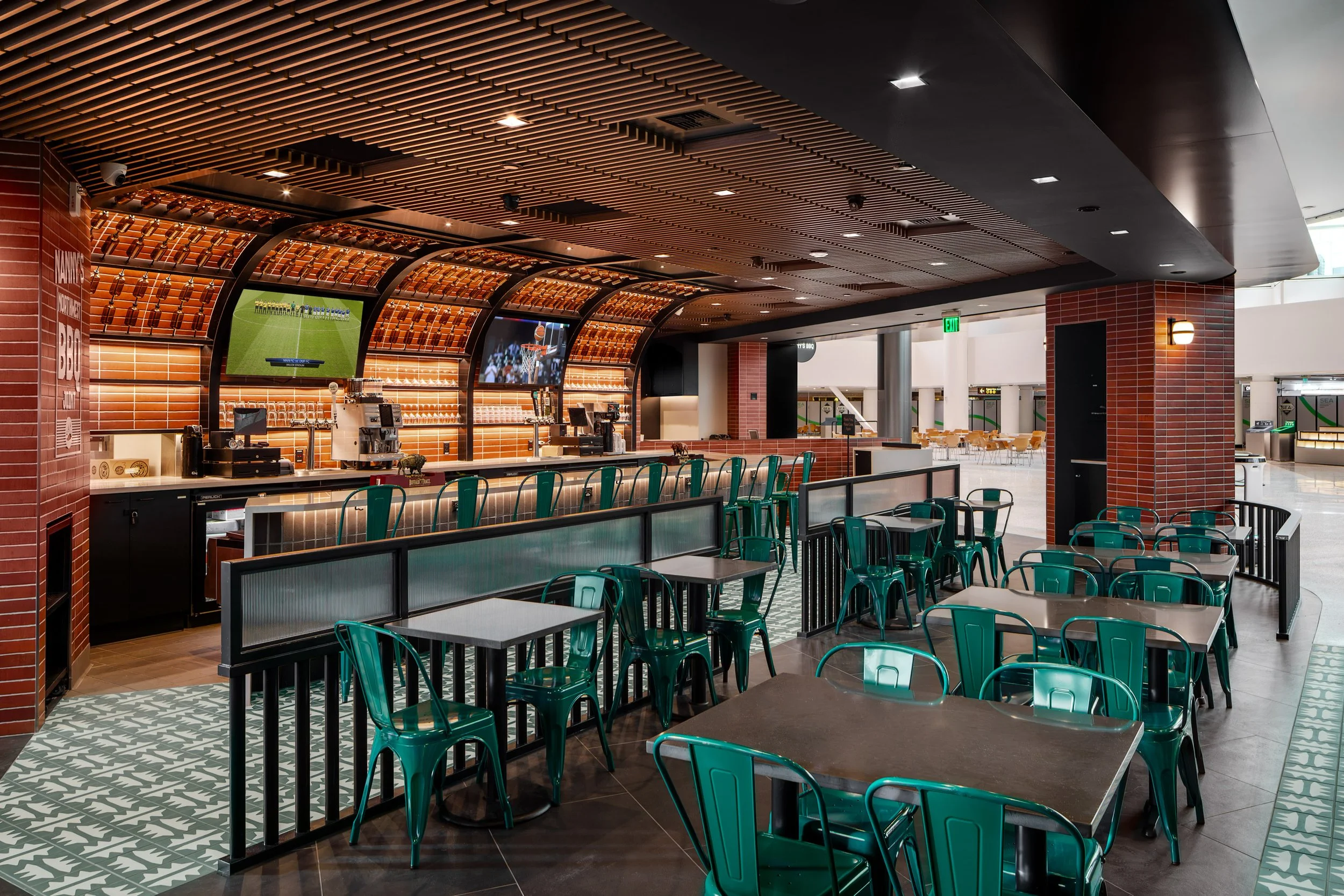 Nannys BBQ-sea-tac-airport-concourse-c_9507.jpg