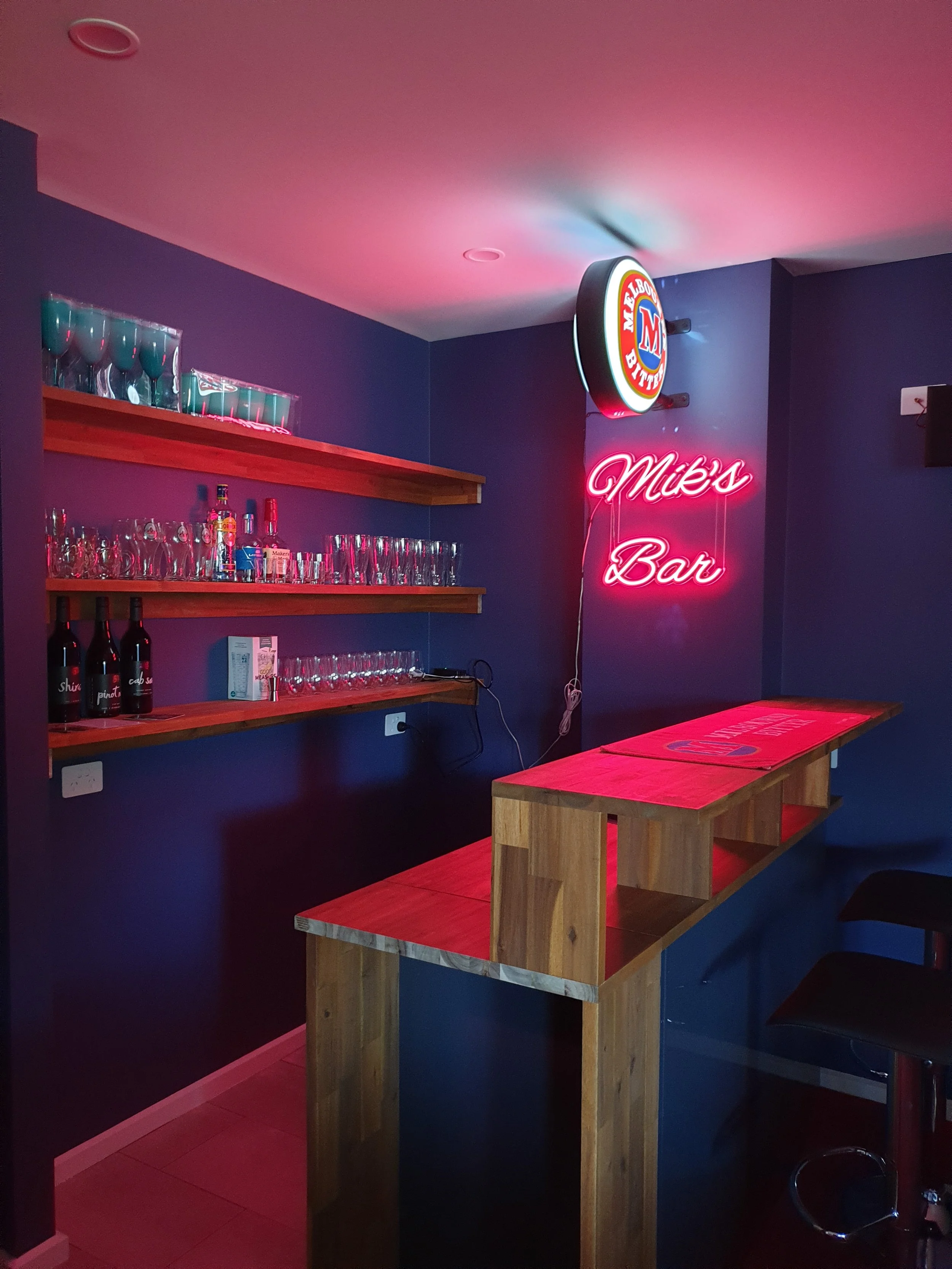 A photo of Mik's bar, a feature of the Vista Azure holiday home.