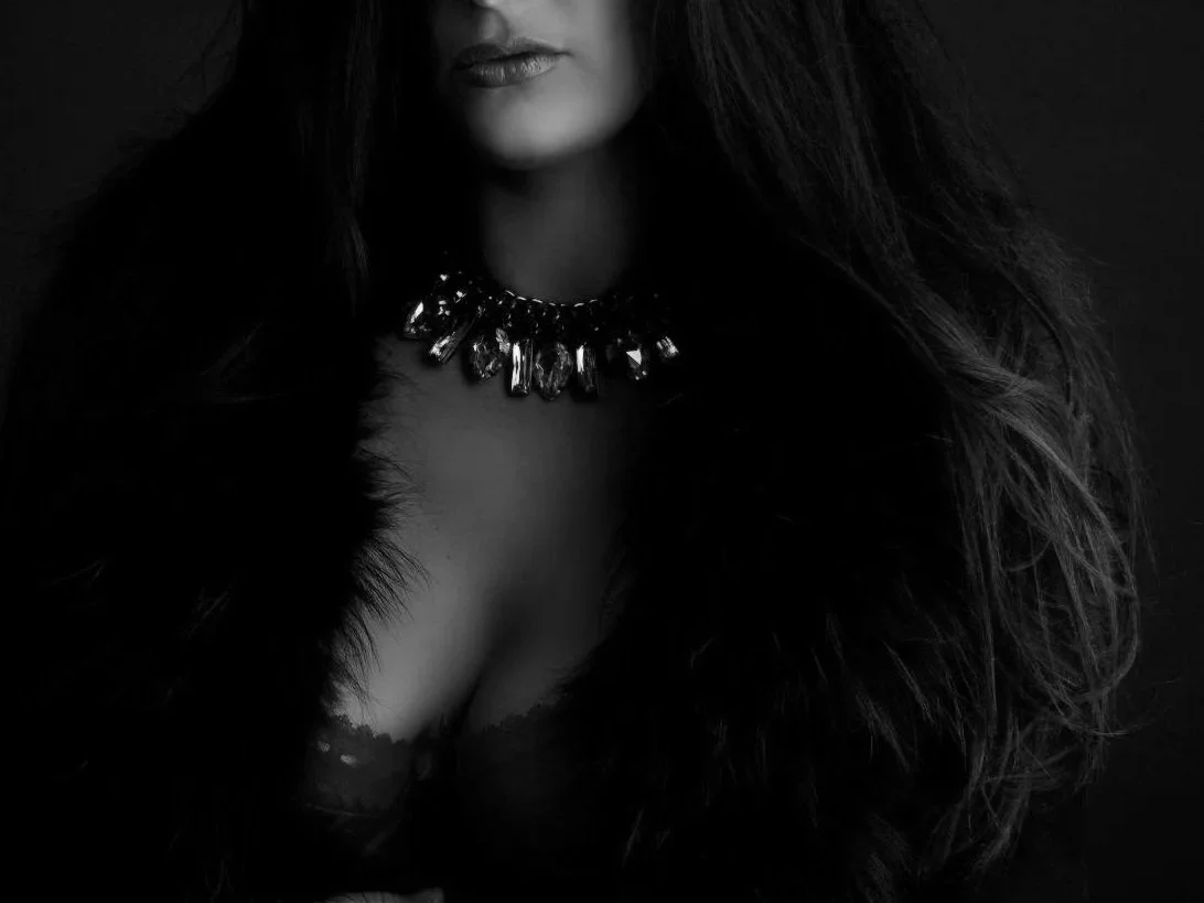 Preparation tips for a boudoir, nude photoshoot in London