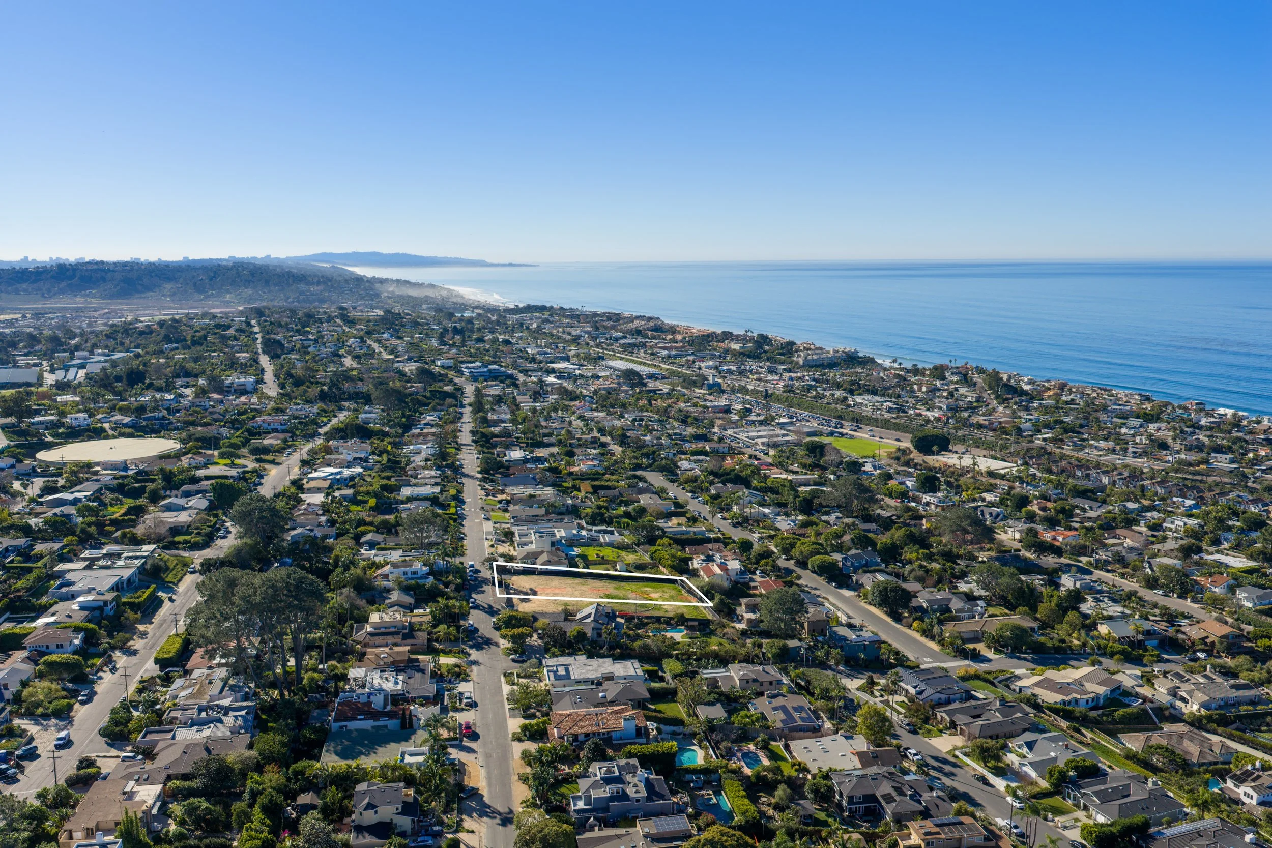Aerial view of 607 & 609 N Granados Avenue looking to the south towards La Jolla Cove