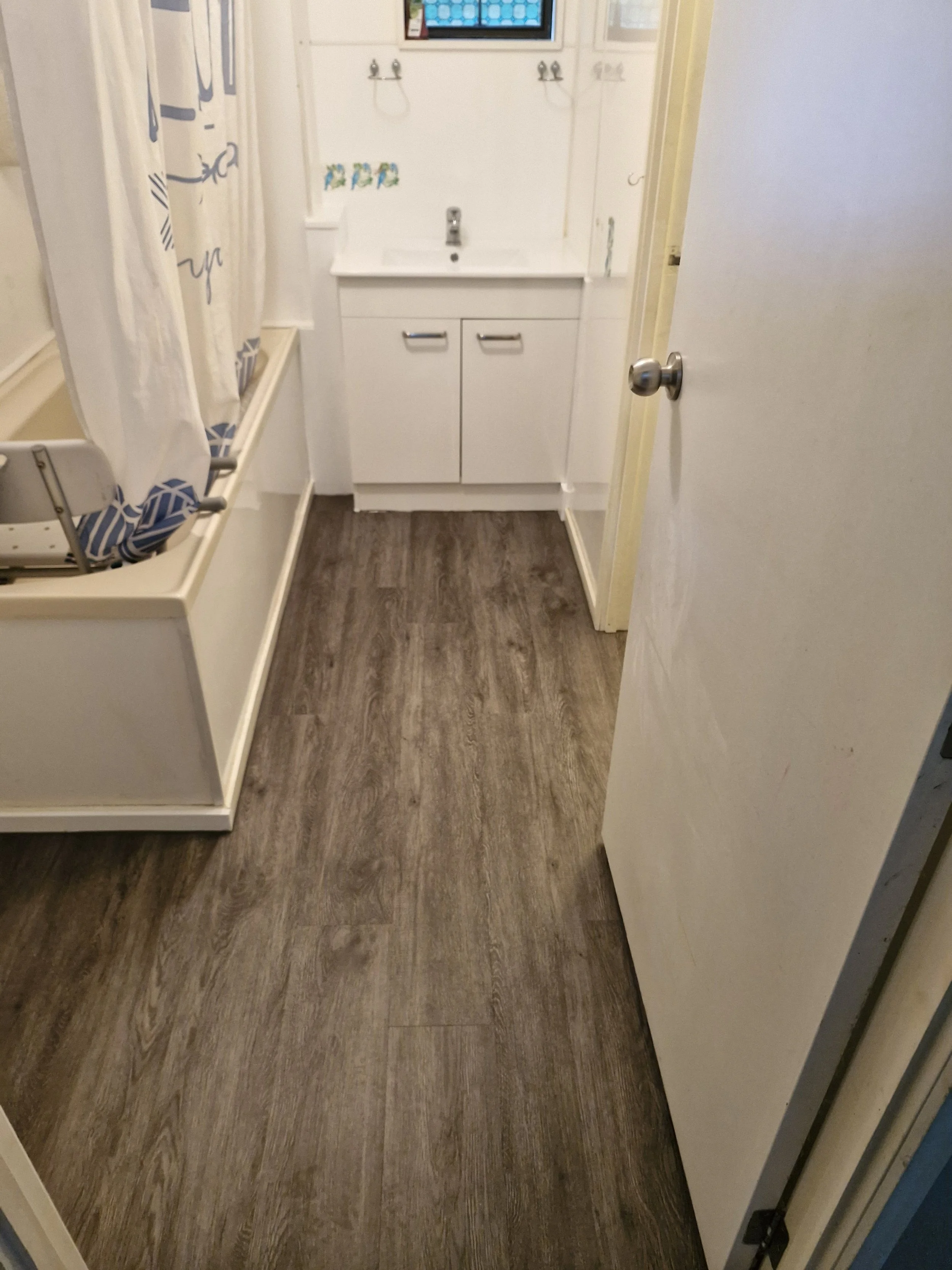 building-repairs-renovations-BATHROOM-flooring-4.jpg