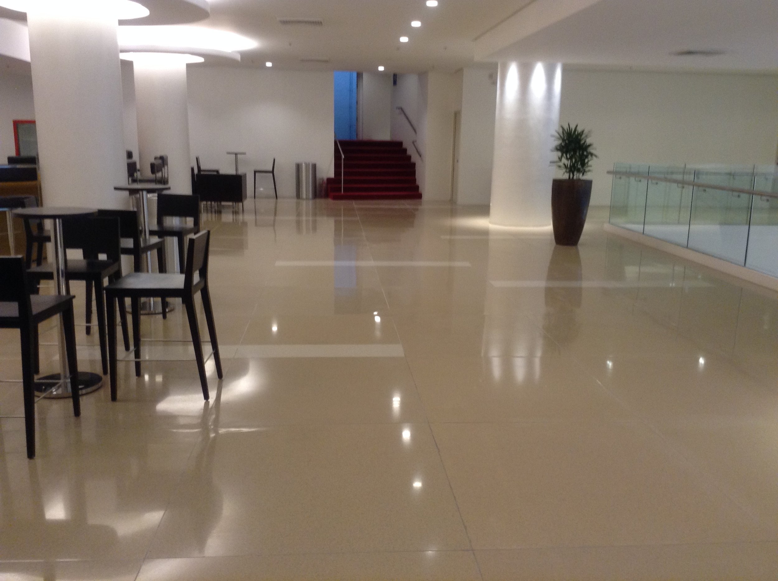 araneta lobby.JPG