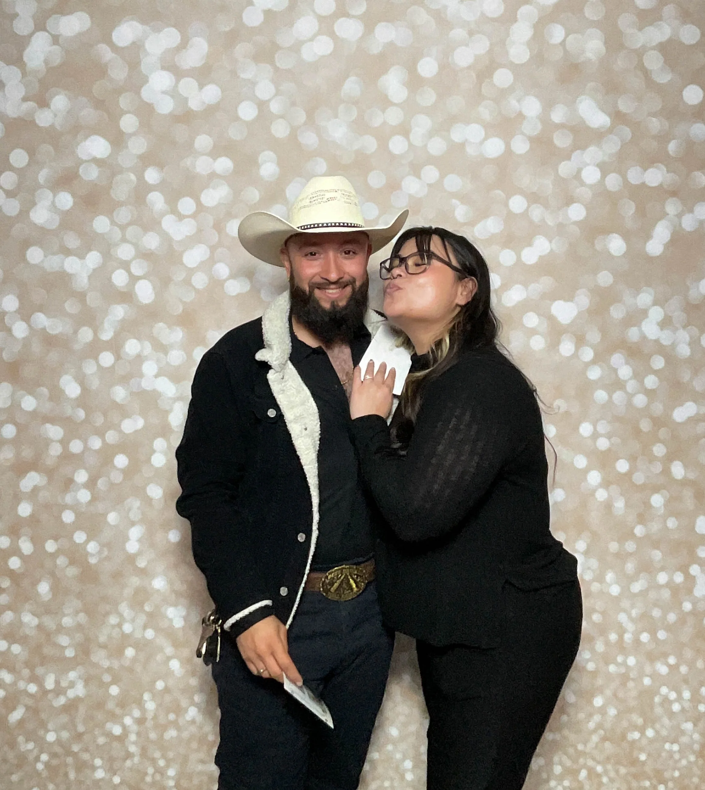 20260221_210402453christmas part photo edit 2_.jpg