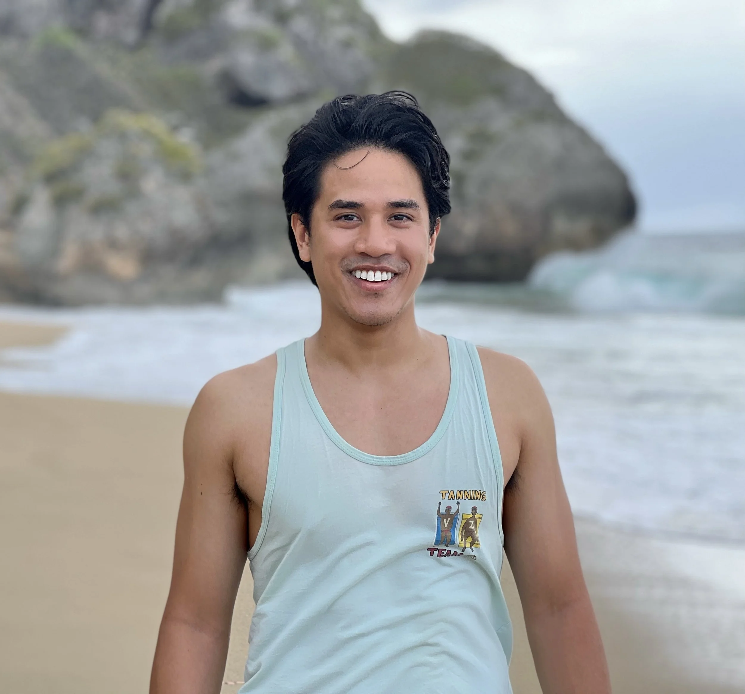 Facetune_16-05-2022-15-39-25 2.jpg