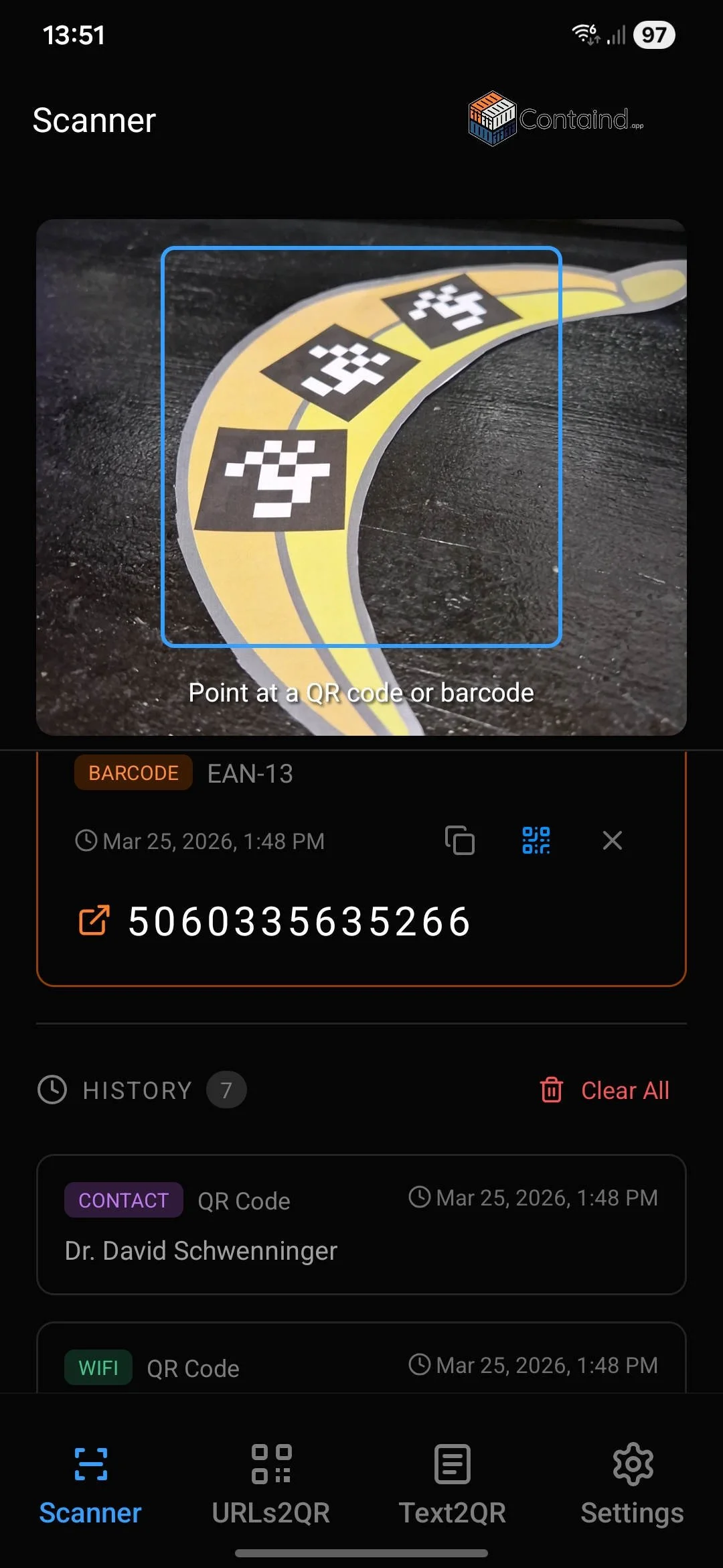 URLs2QR scanner scan banana.jpg