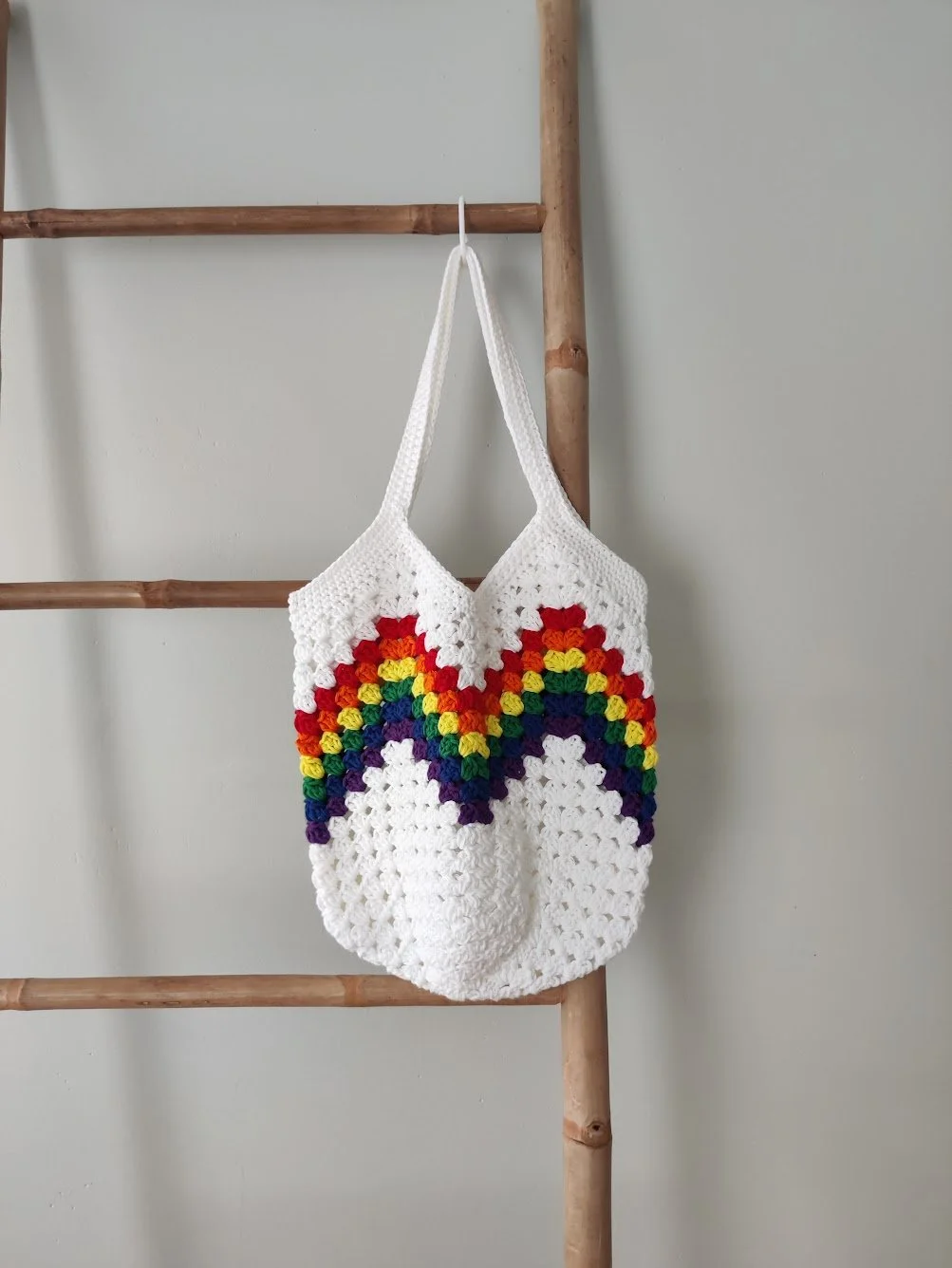 Sateenkaari Granny-laukku