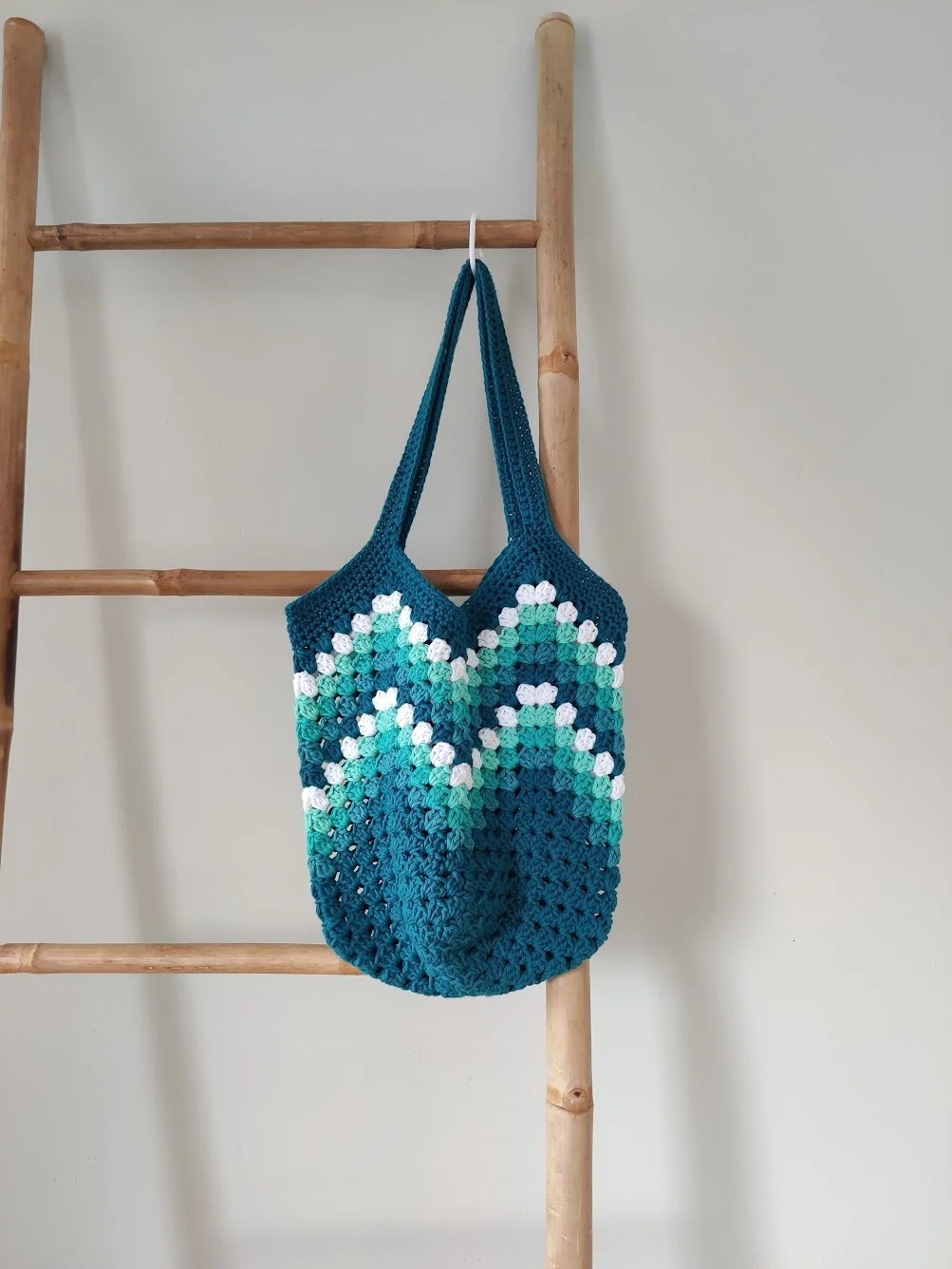 Turkoosit aallot Granny-laukku