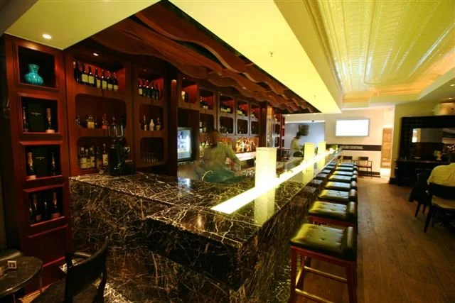top bar night_1.jpg