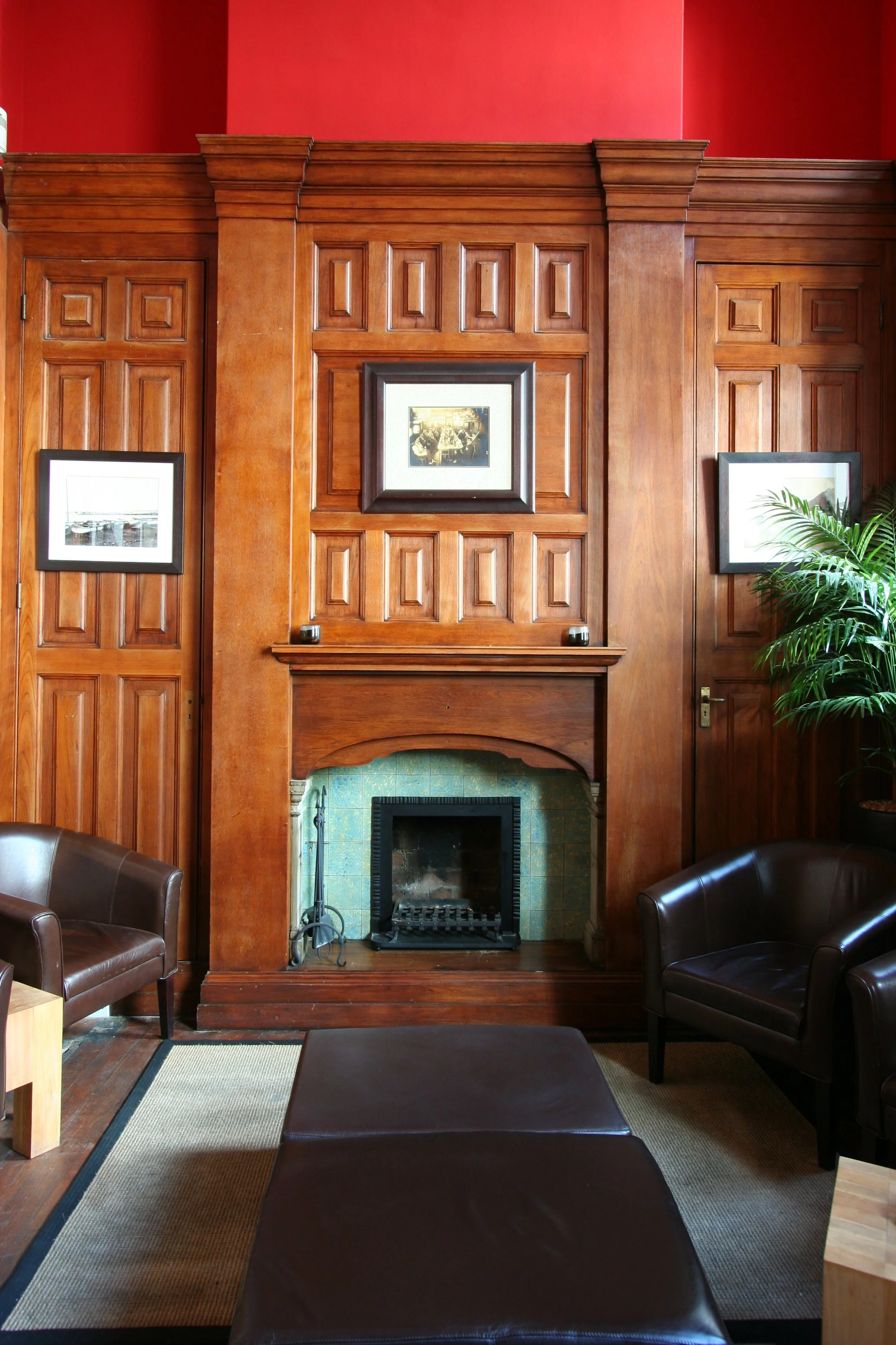 r 061_1.jpg
