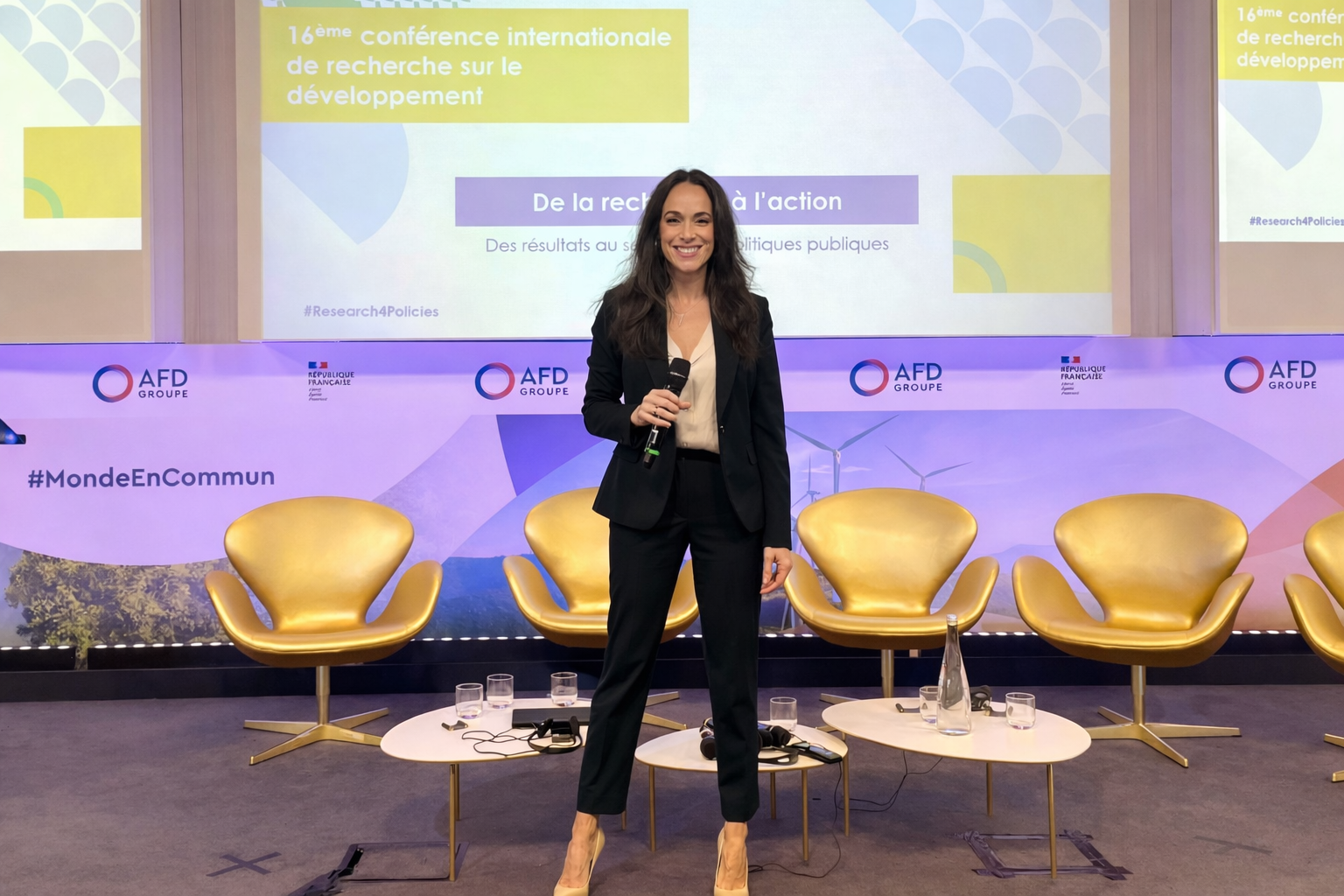 Karine Lima, coach, Présentatrice, animatrice, journaliste, formation osez votre voix, prise de parole, communication, en public, en visioconférence, en réunion, médias, formation osez votre voix, programme, modules