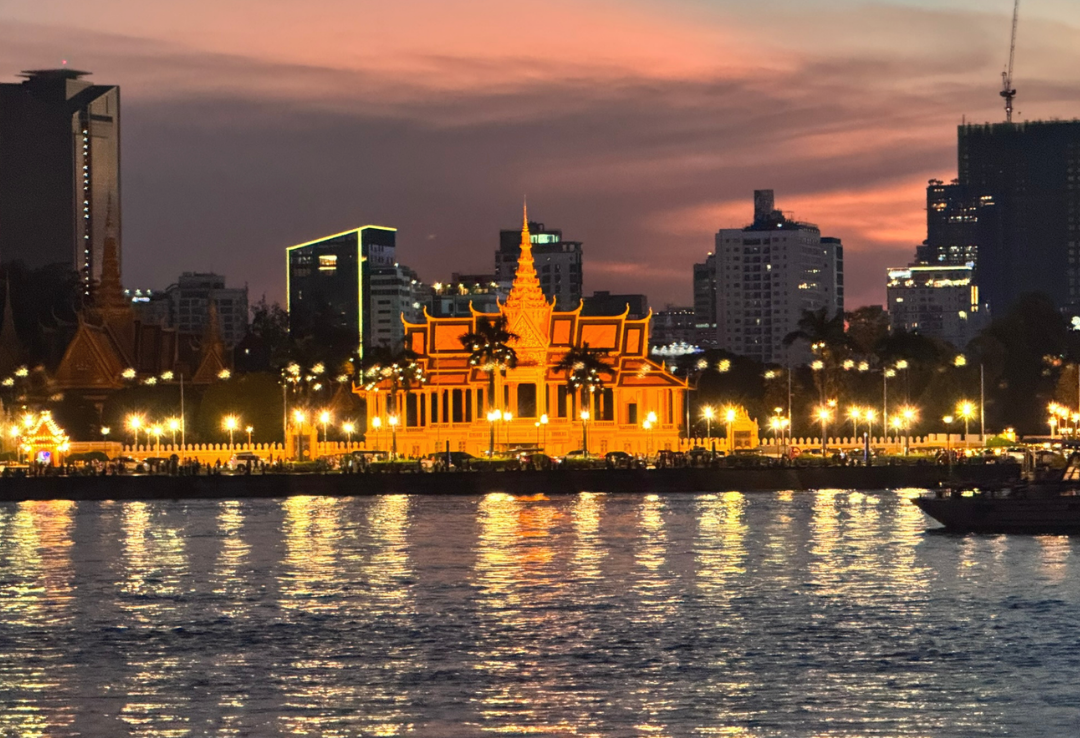Sunset River Royal Palace, Phnom Penh, Cambodia