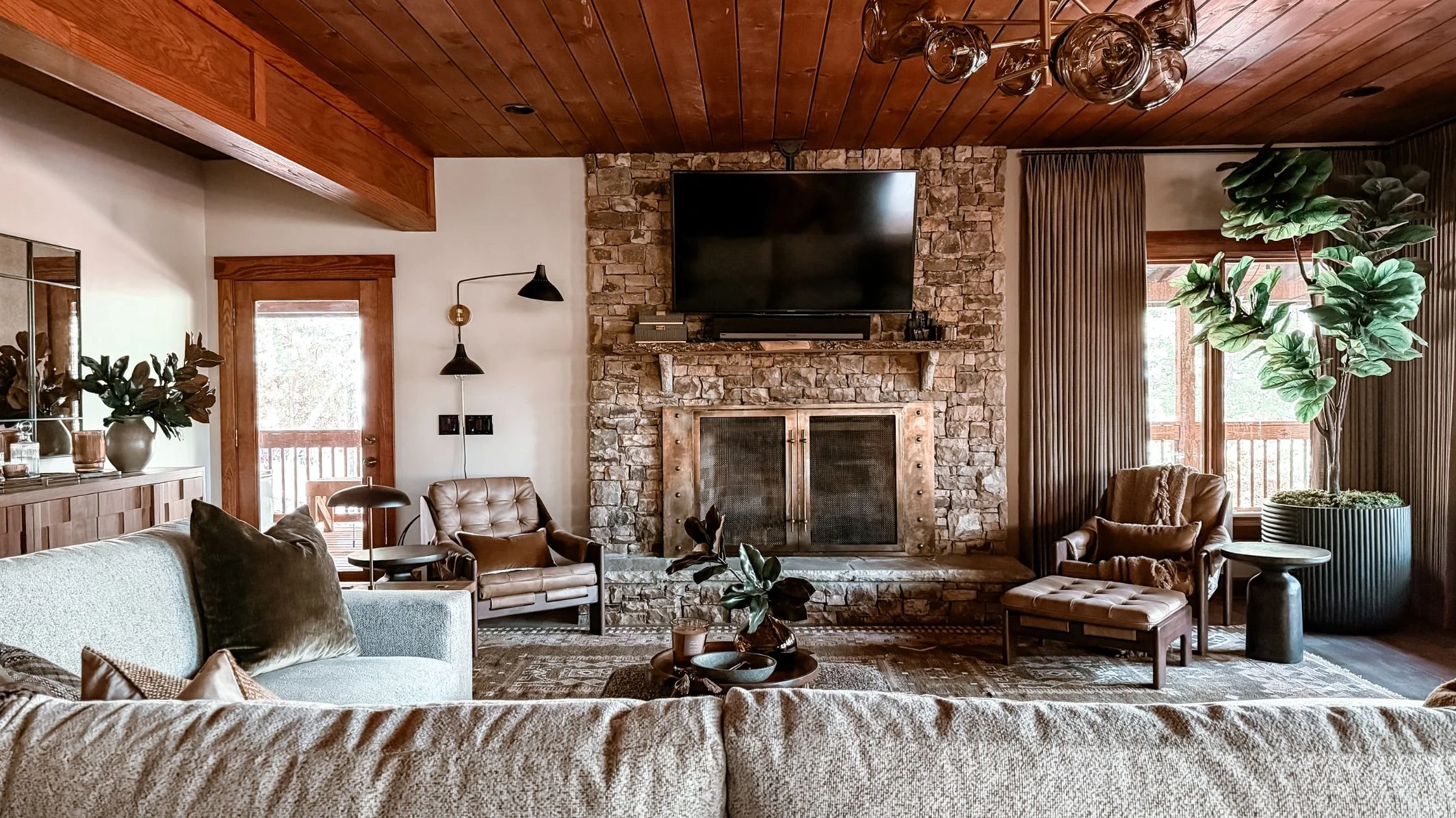 What Can an Interior Designer in Alpharetta GA Do for Outdated Homes?