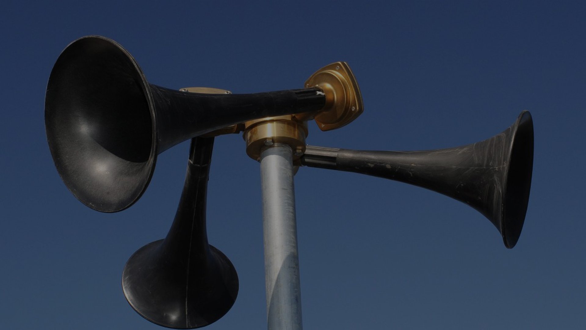 Flyalarmen – Hva betyr de ulike signalene?