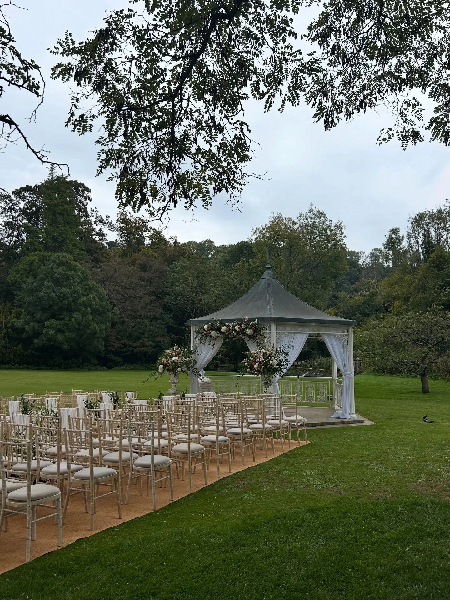 ✨ What a magical day at The Manor House, Castle Combe 🍂🎻
The Arcosanti String Quartet had the joy of providing music for a stunning autumn wedding in this fairytale setting. Golden leaves, historic stone walls, and timeless music made for a truly u