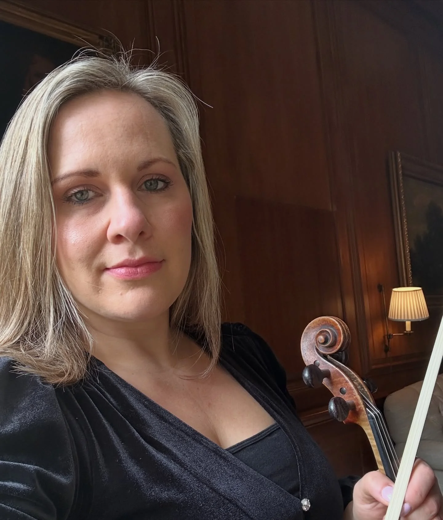 Lovely solo violin set for a special lunch @lucknam_park