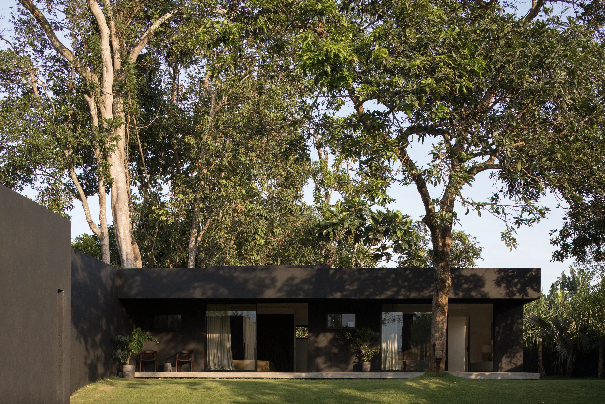 Jahten House by Senyum Design