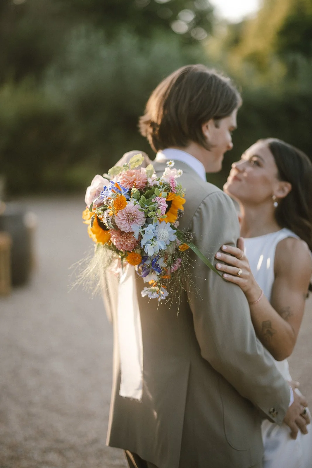 moody-blooms-wedding-couple-wildflower-bouquet-golden-hour-kent-florist.jpg