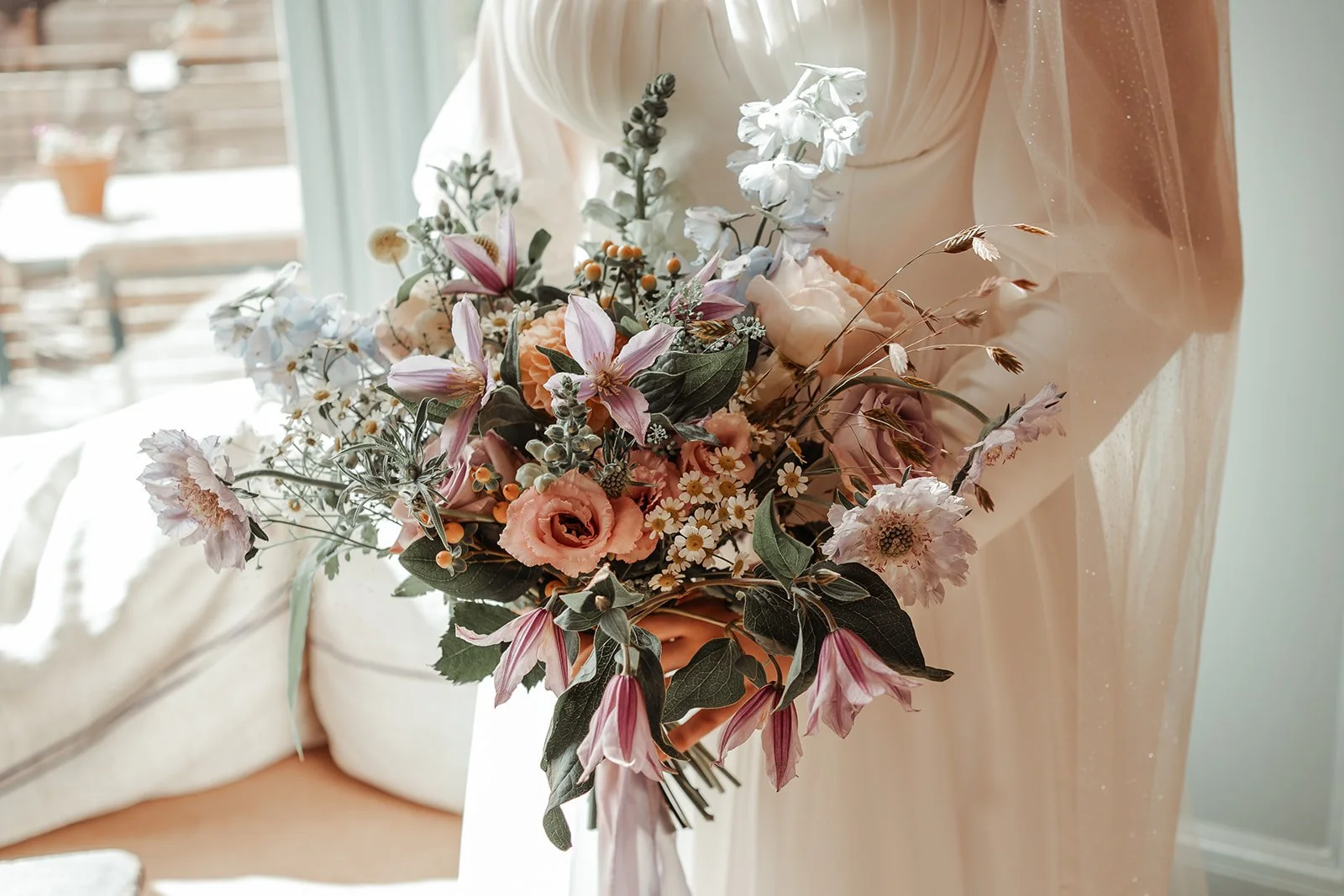 moody-blooms-luxury-bridal-bouquet-wedding-flowers-kent-wedding-florist.jpg