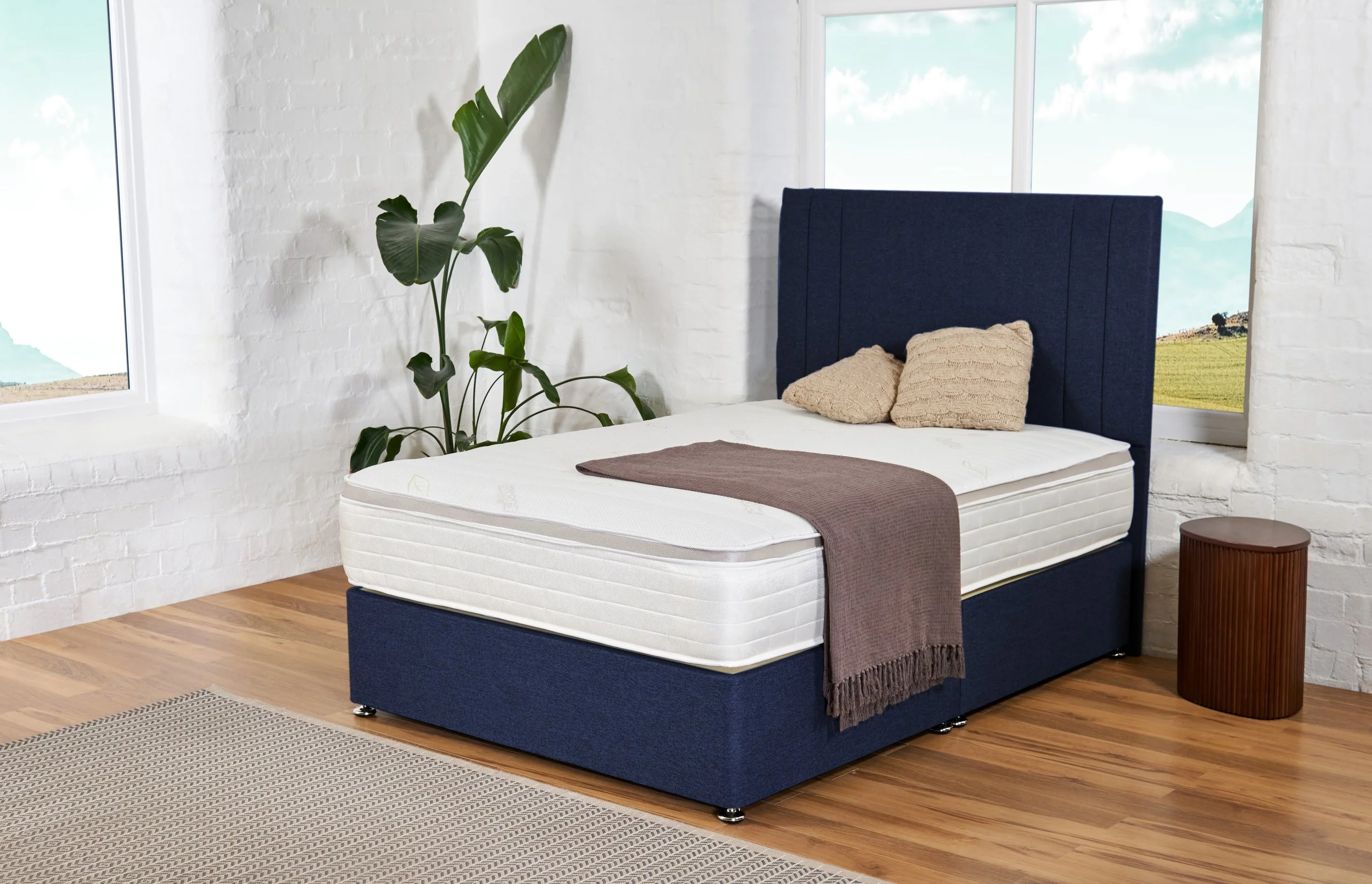 A VERA MESH PTOP NAVY.jpg