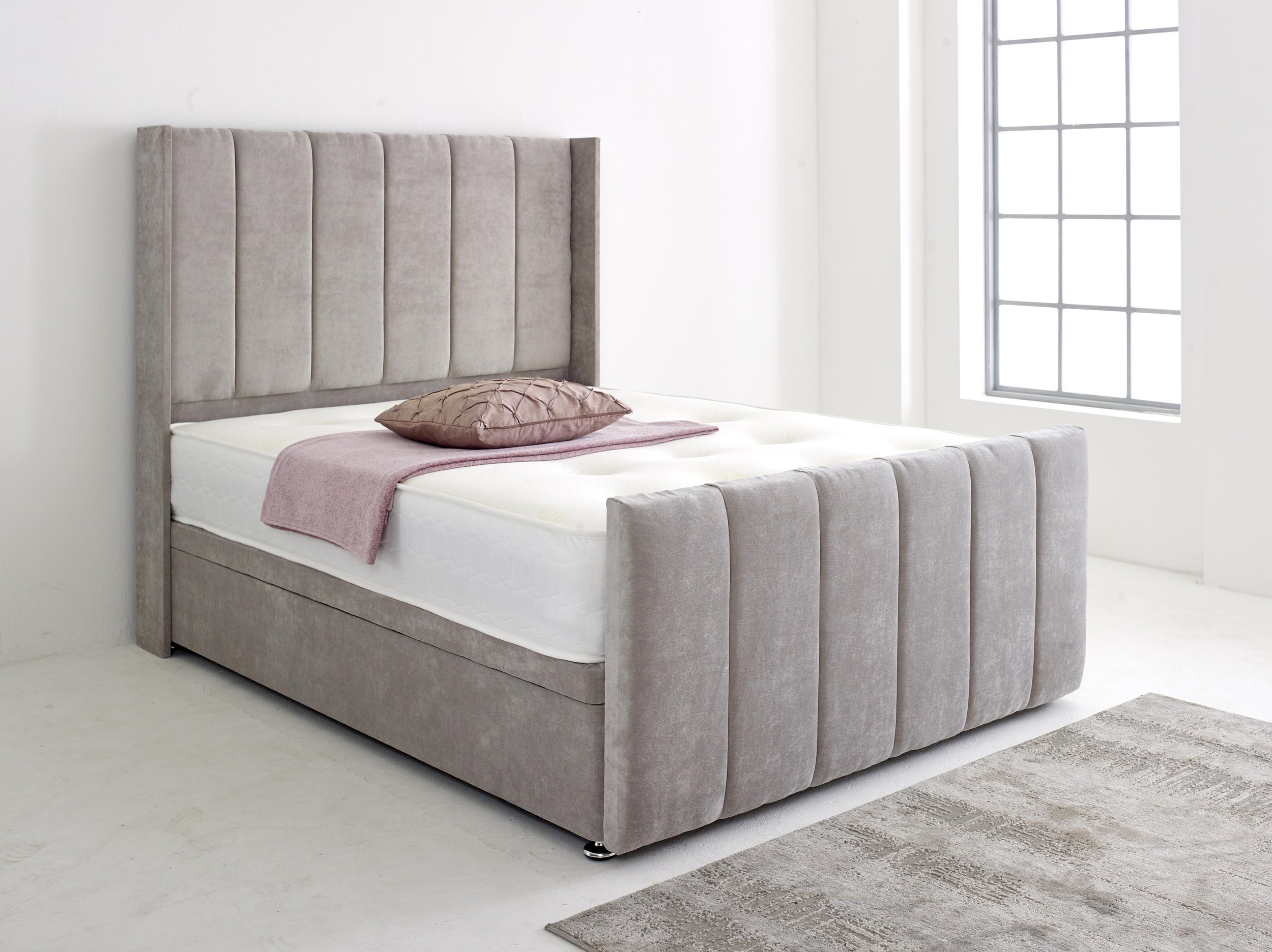 WINGED LYNX OTTOMAN CLASSIC SET.jpg
