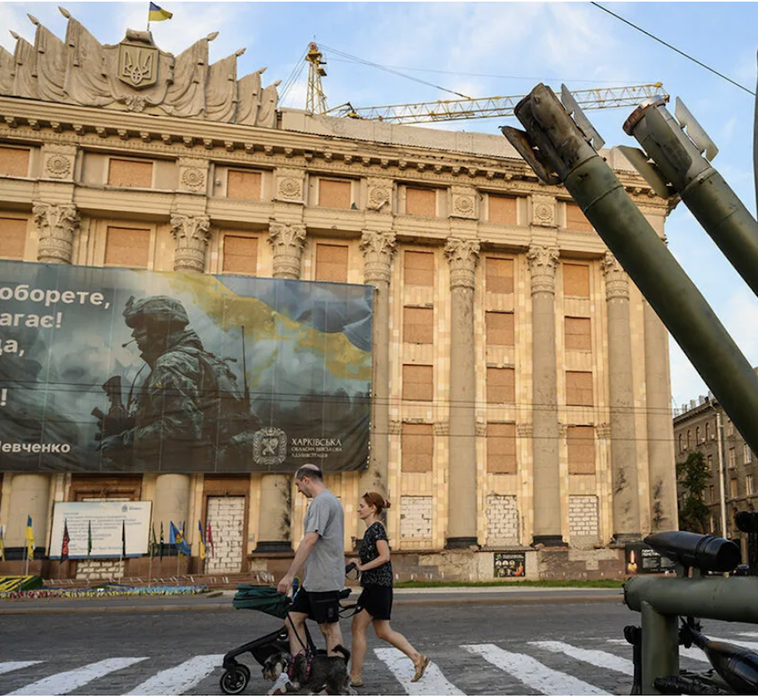 UKRAINE WAR NEARS A TURNING POINT