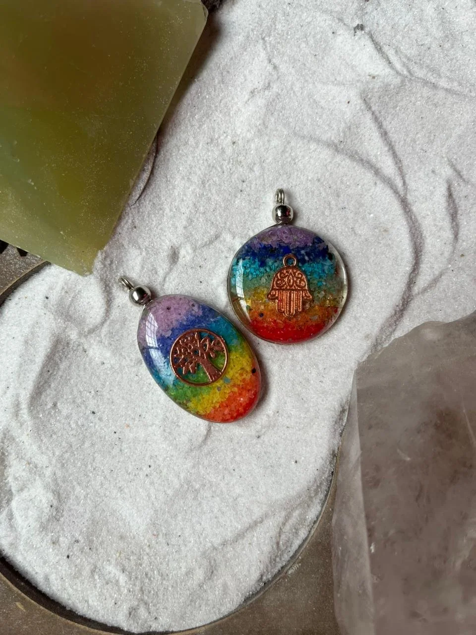 Collar con Dije Orgon 7 chackras