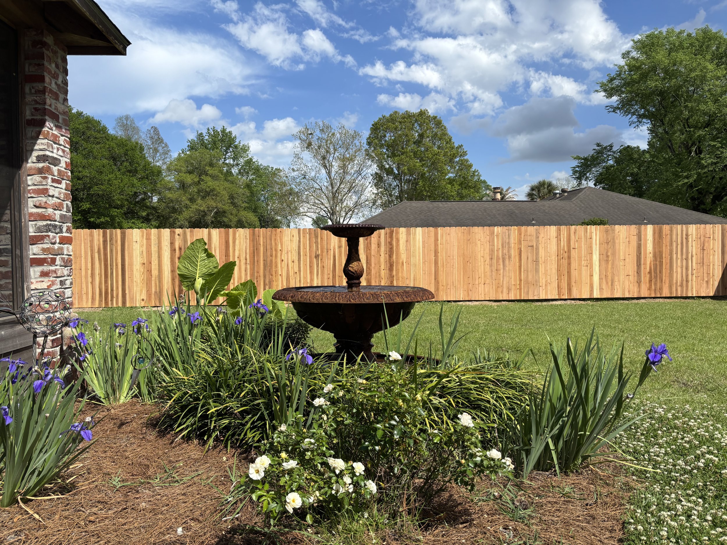 Cedar Privacy fence installed by Legend Fence in Prairieville,LA