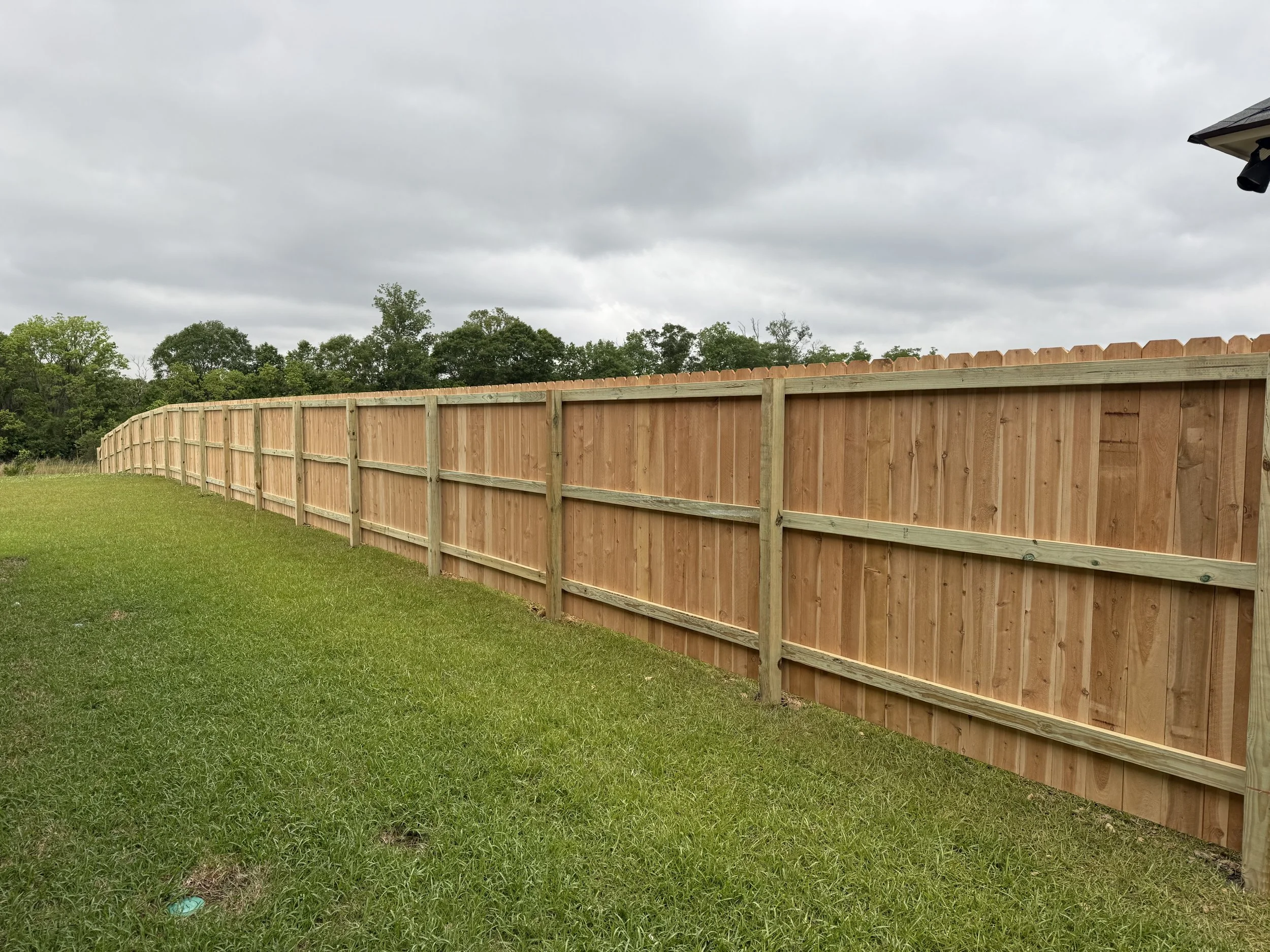  Cedar privacy fence installation in Baton Rouge LA