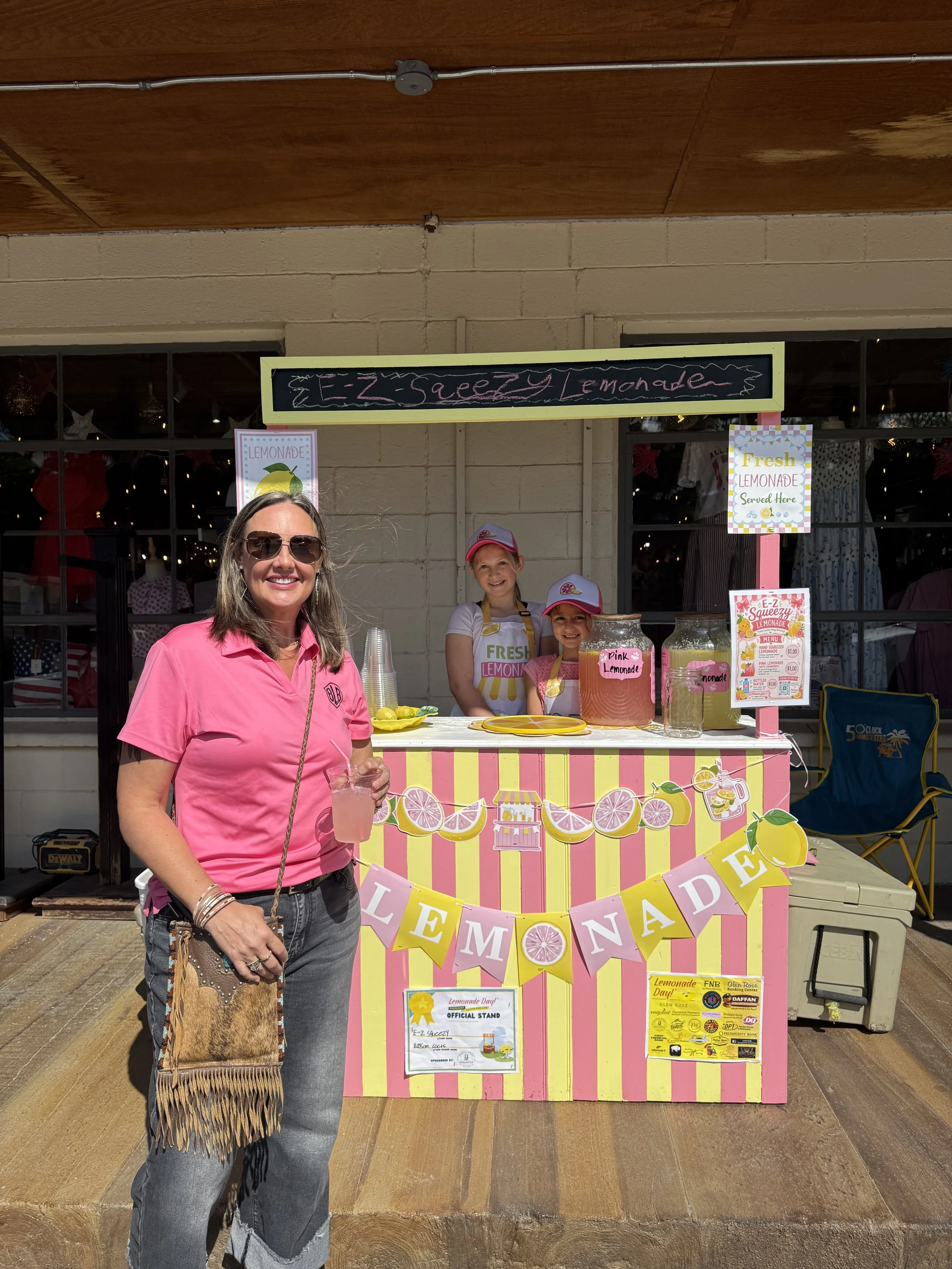 michelle-lozier-boss-lady-boxes-community-event-glen-rose.jpg