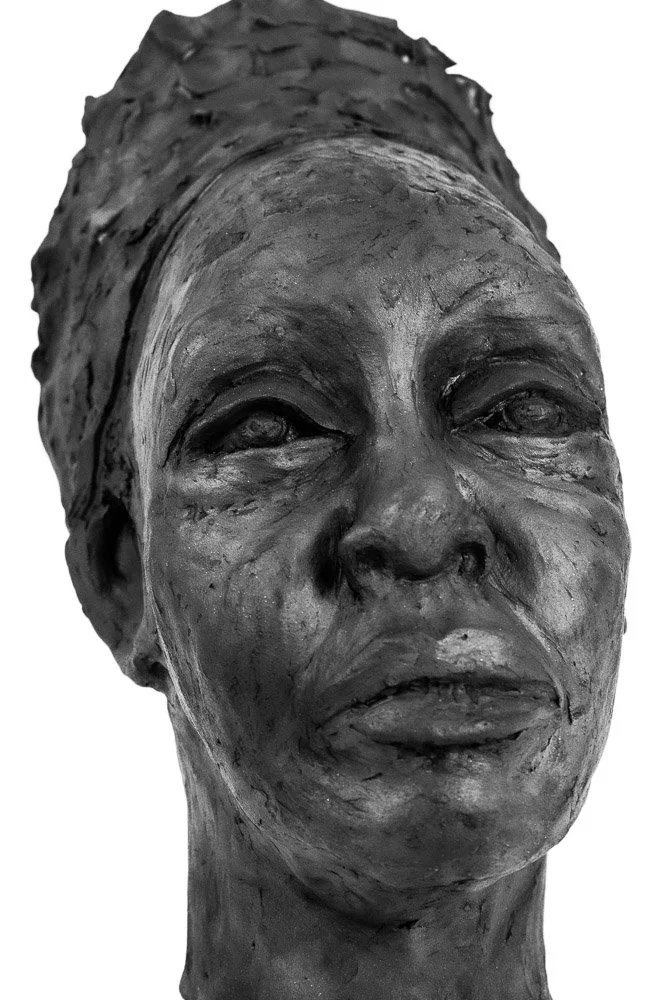 RG WDMFA Terracotta Head Front View h30xw18xd25cm.jpg