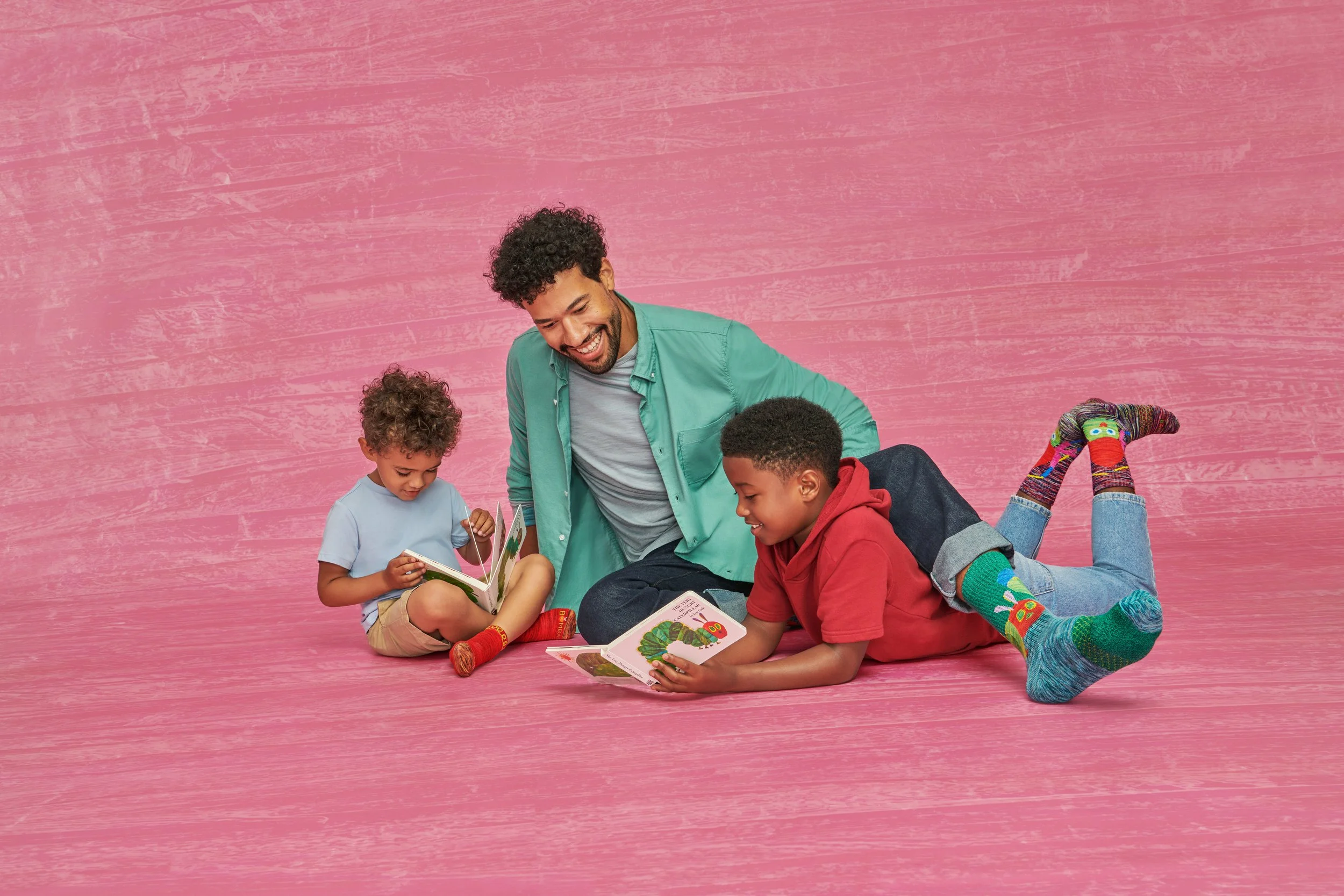 ericcarle-group-adult-youth-toddler_pink_862.jpg