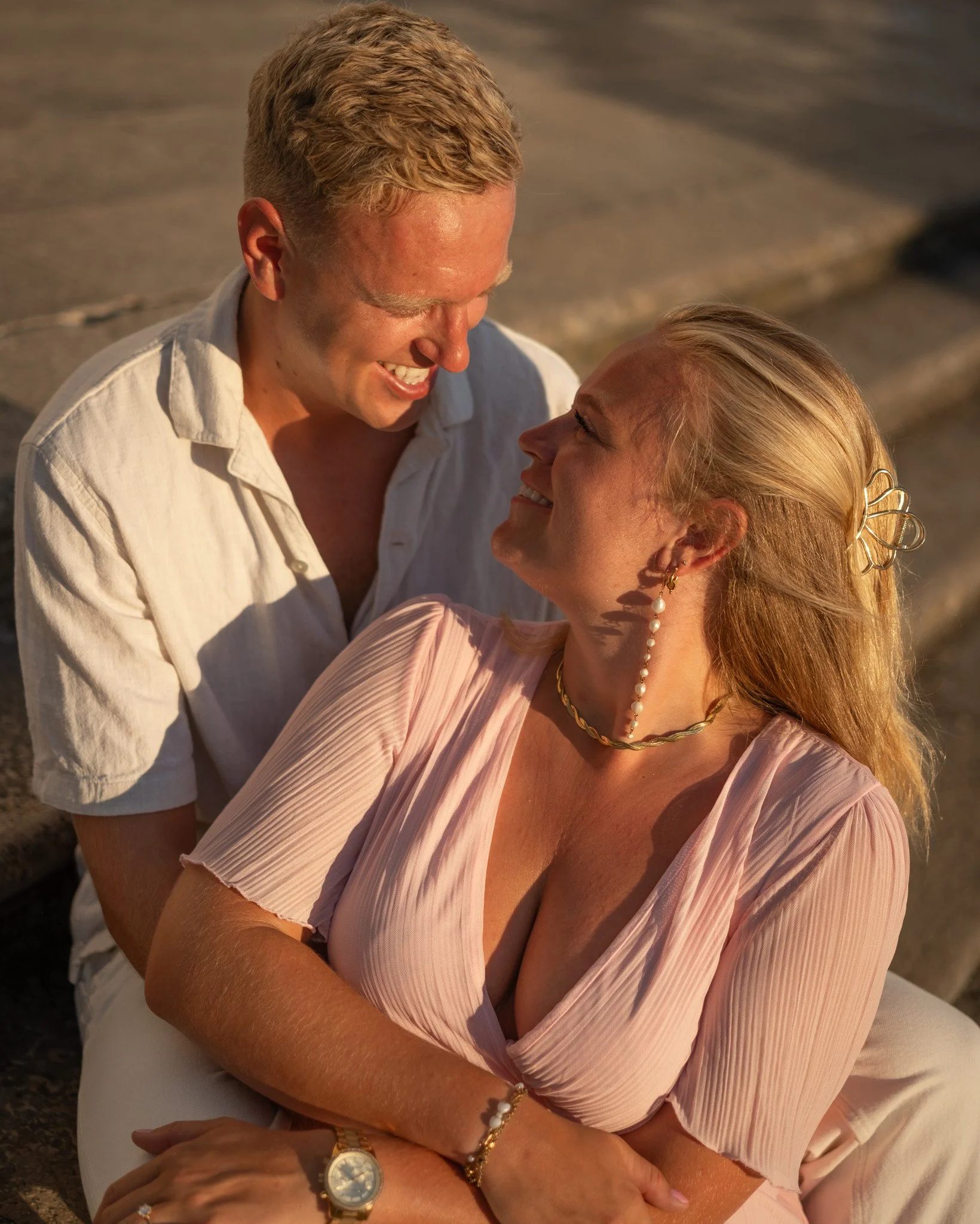 romantic-couple-hugging-rovinj.jpg