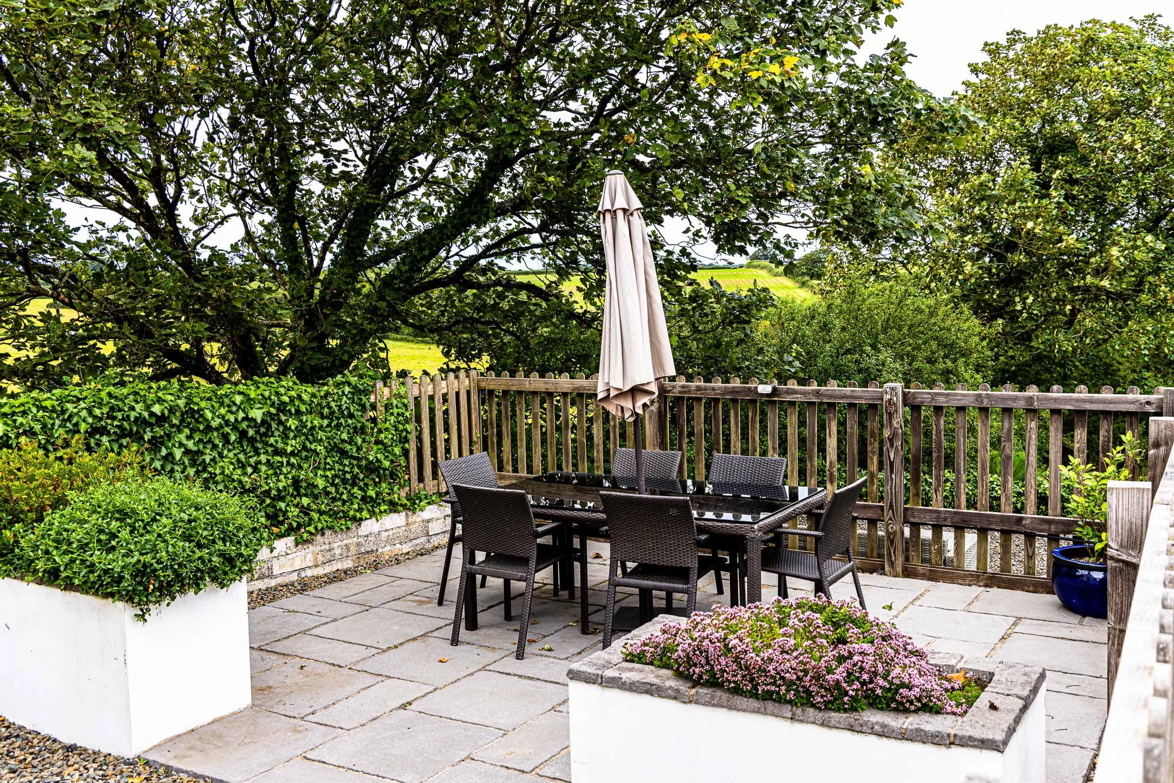 Garden-Seating.jpg