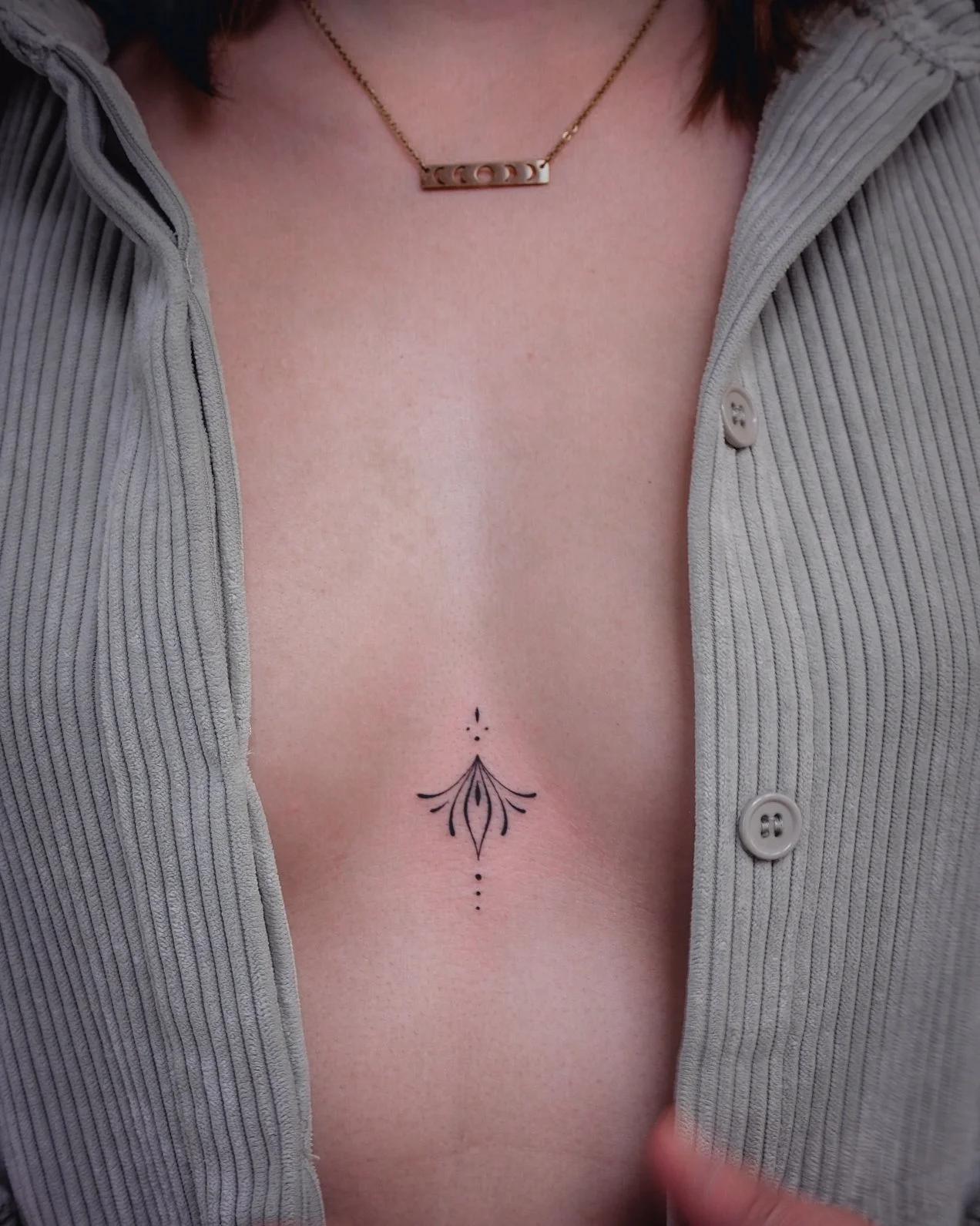 Tiny Grafix | Underboob