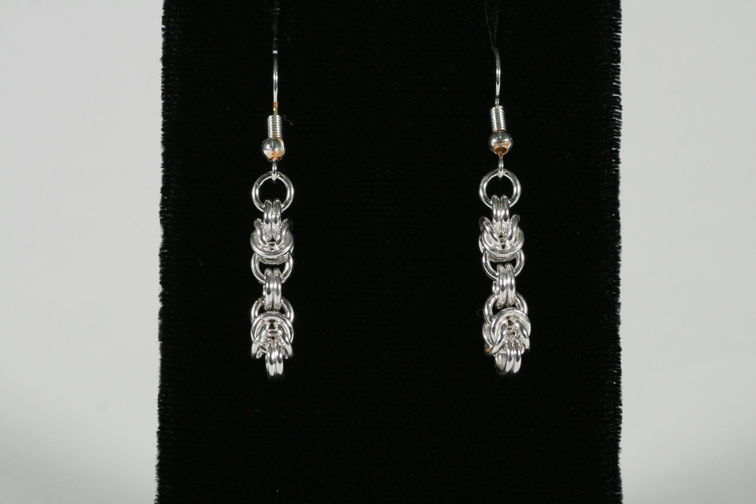 Polished Sequential Kings Chain Earrings