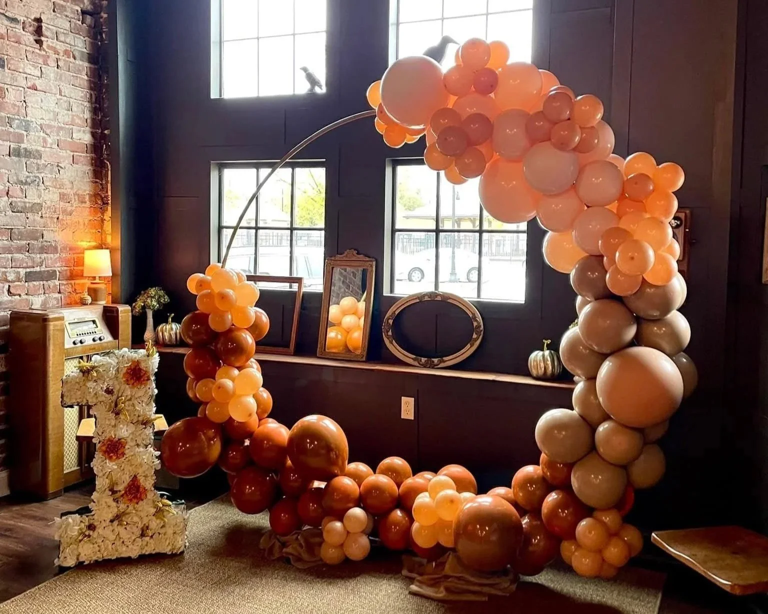 birthday balloon arch